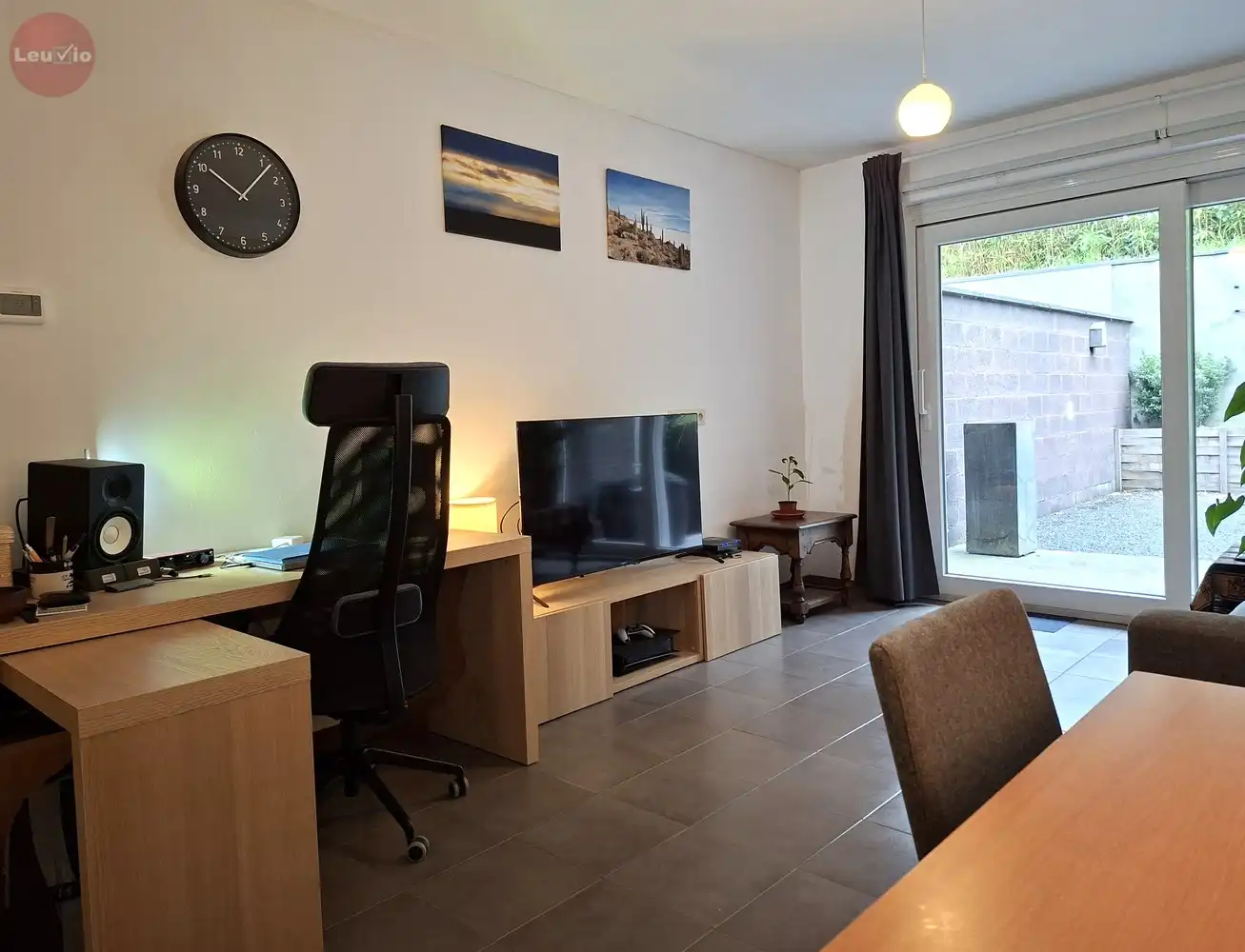 Ruim gelijkvloers appartement / 2 slpkms / autostaanplaats /tuintje in stadsrand foto 3