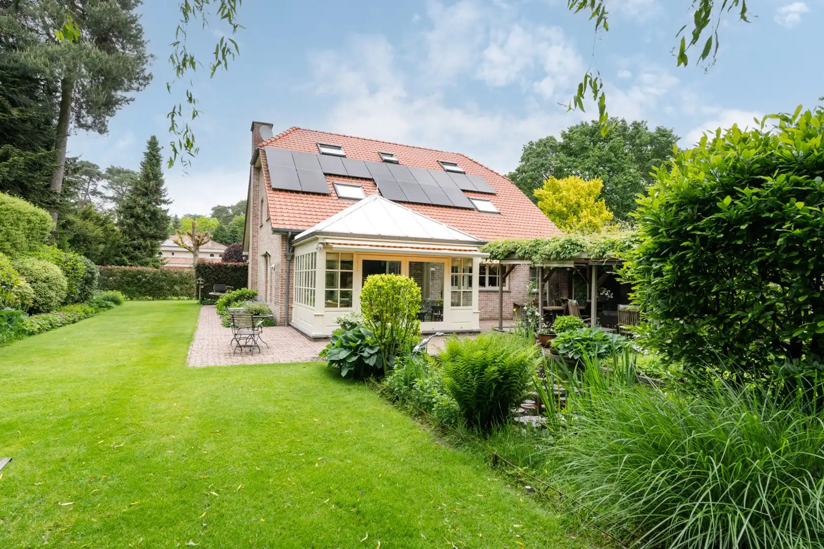 Charmante & sfeervolle, instapklare, energiecorrecte (EPC B) villa-landhuis met 5 slaapkamers, 3 badkamers, bureau én dubbele garage. foto 72