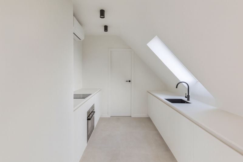 Stijlvol appartement met terras te koop in hartje Zeveneken! foto 3