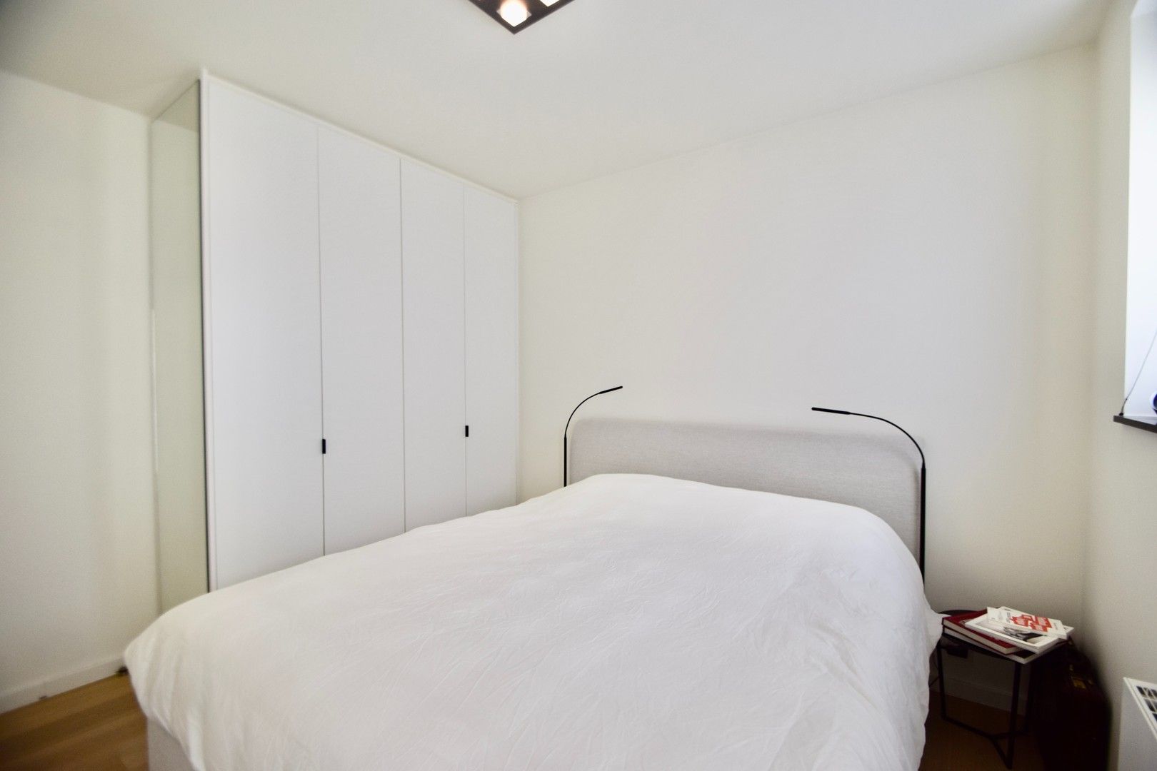 Hoekappartement te huur in Duinenwater met een prachtig zonneterras genietend van het frontaal meerzicht. foto 16