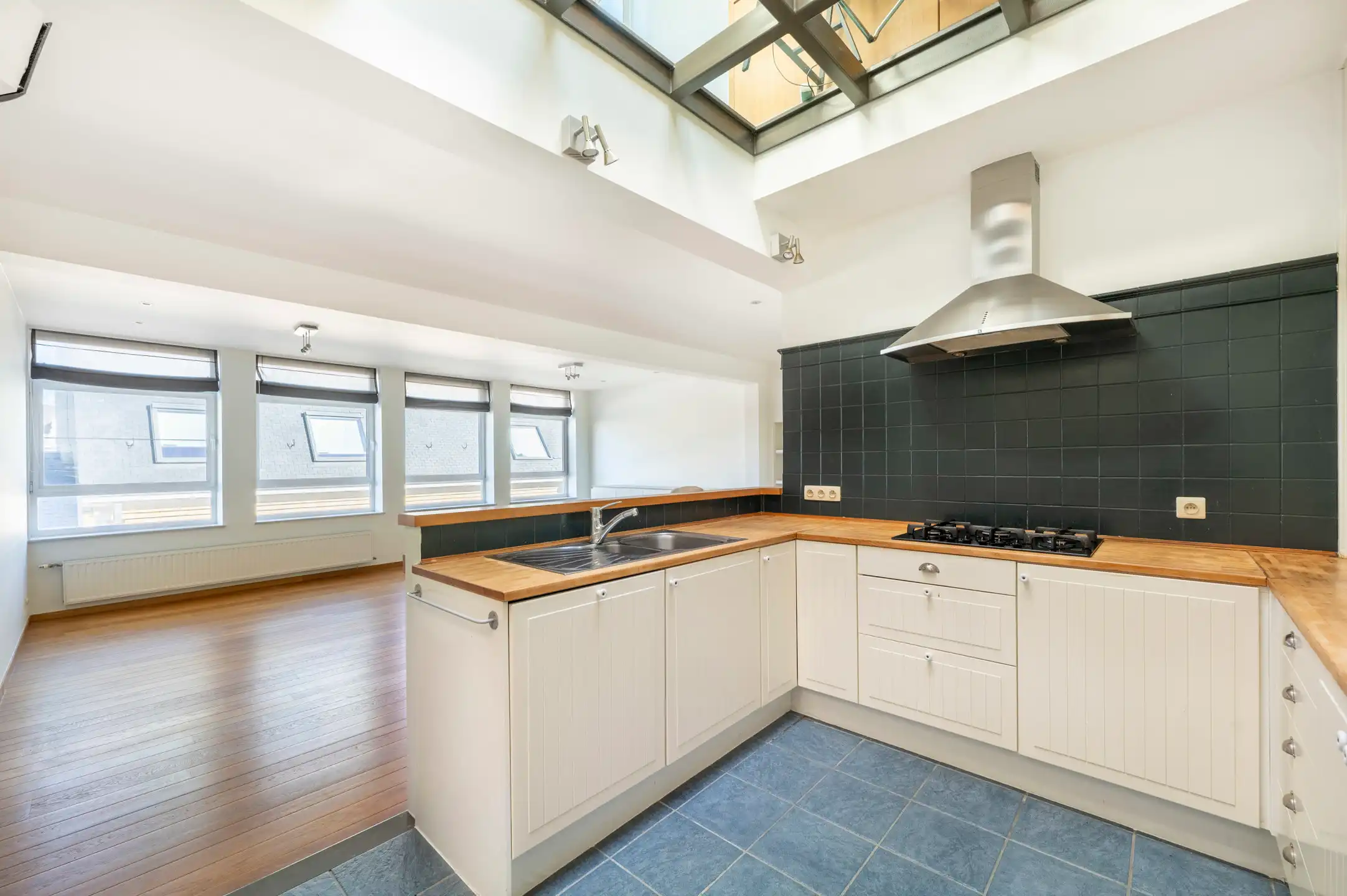 ANTWERPEN - Duplex appartement met ruim terras foto 9