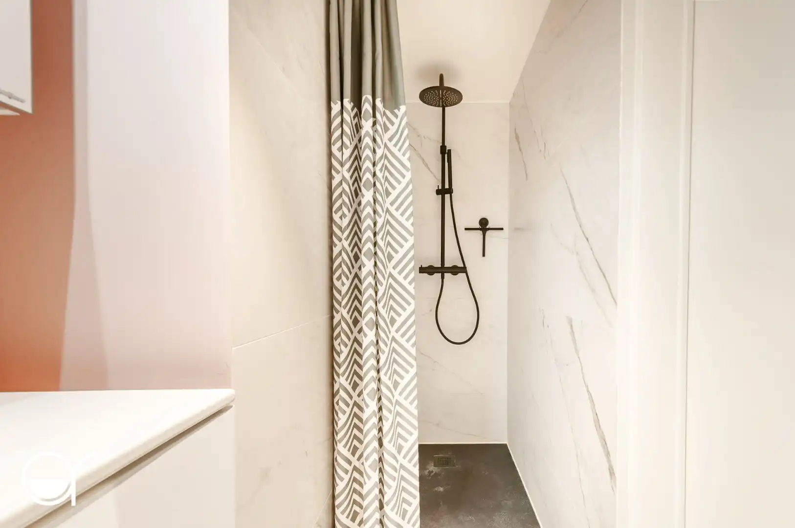 2 slaapkamer appartement met 2 terrassen in een rustige buurt. foto 19