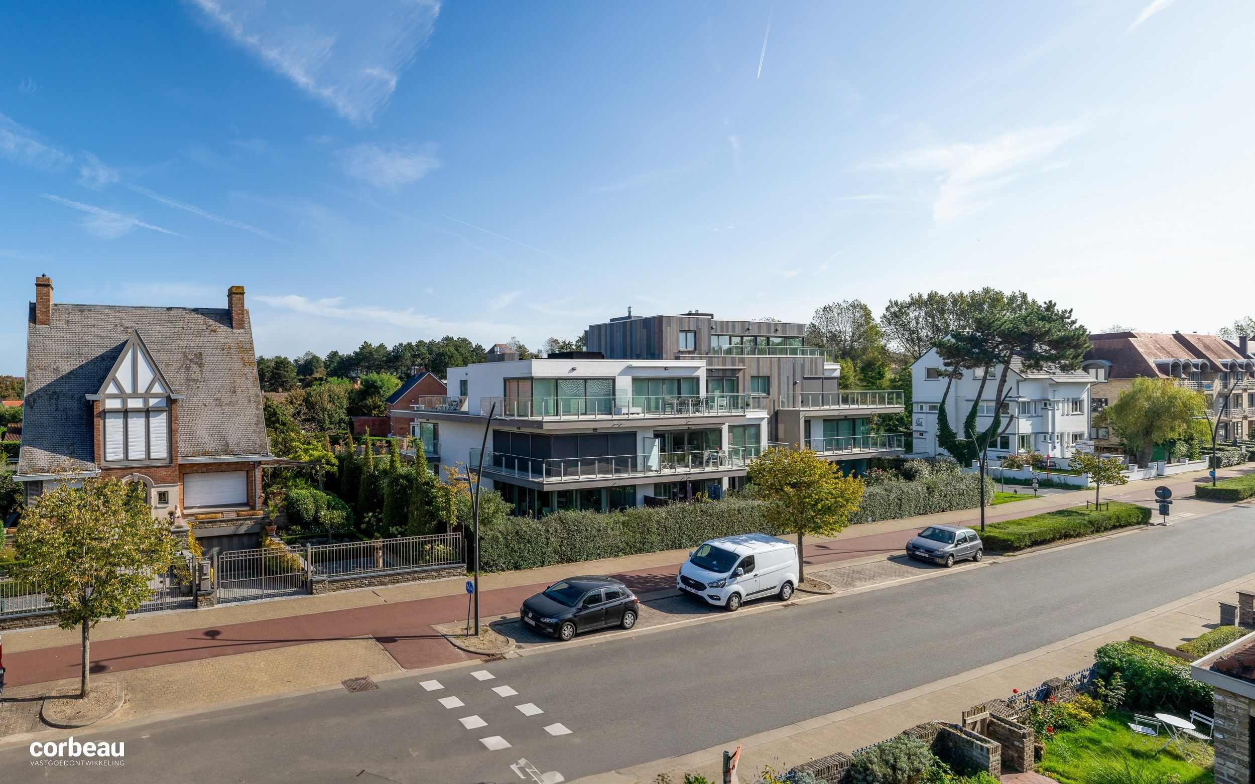 Stijlvol en luxueus wonen in hartje Koksijde nabij de natuur, zee en shopping! foto 8