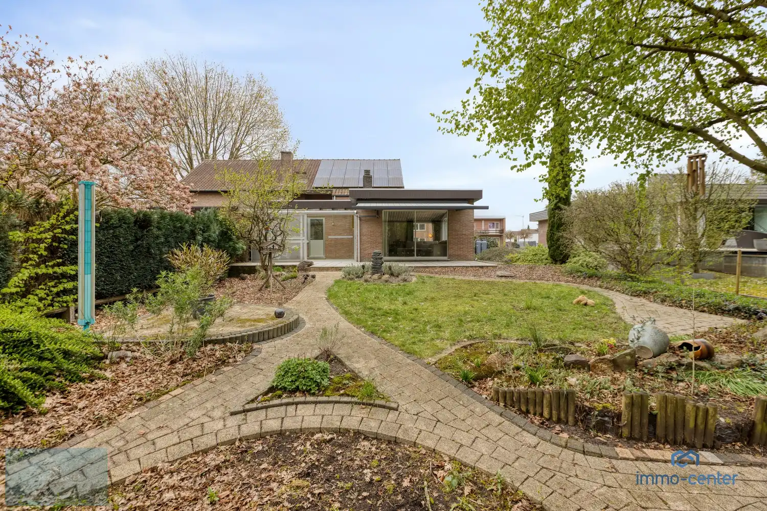 Ruime gezinswoning met tuin aan natuurgebied De Caetsweyers. foto 37