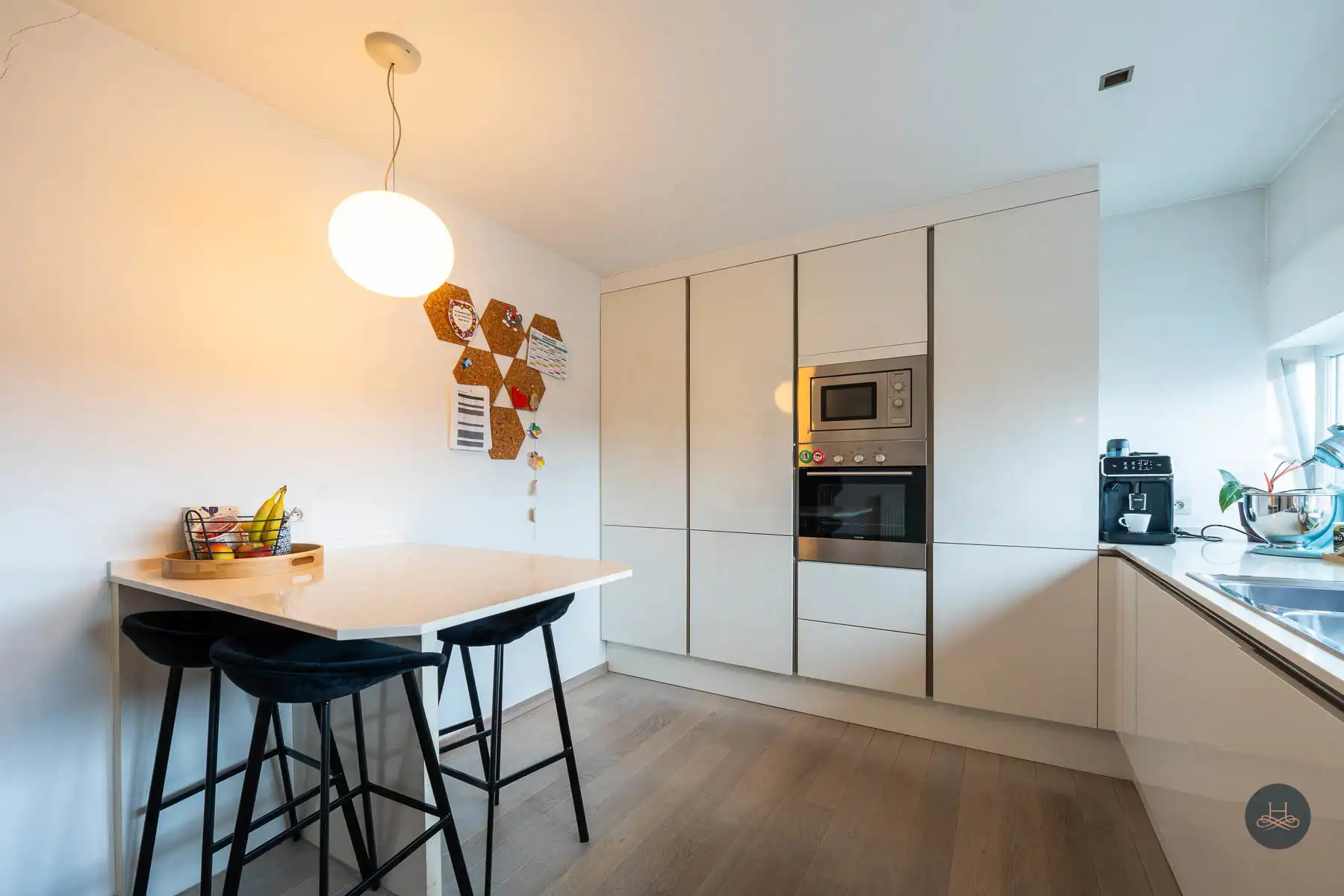 Zeer ruim duplex appartement in centrum Bonheiden foto 9