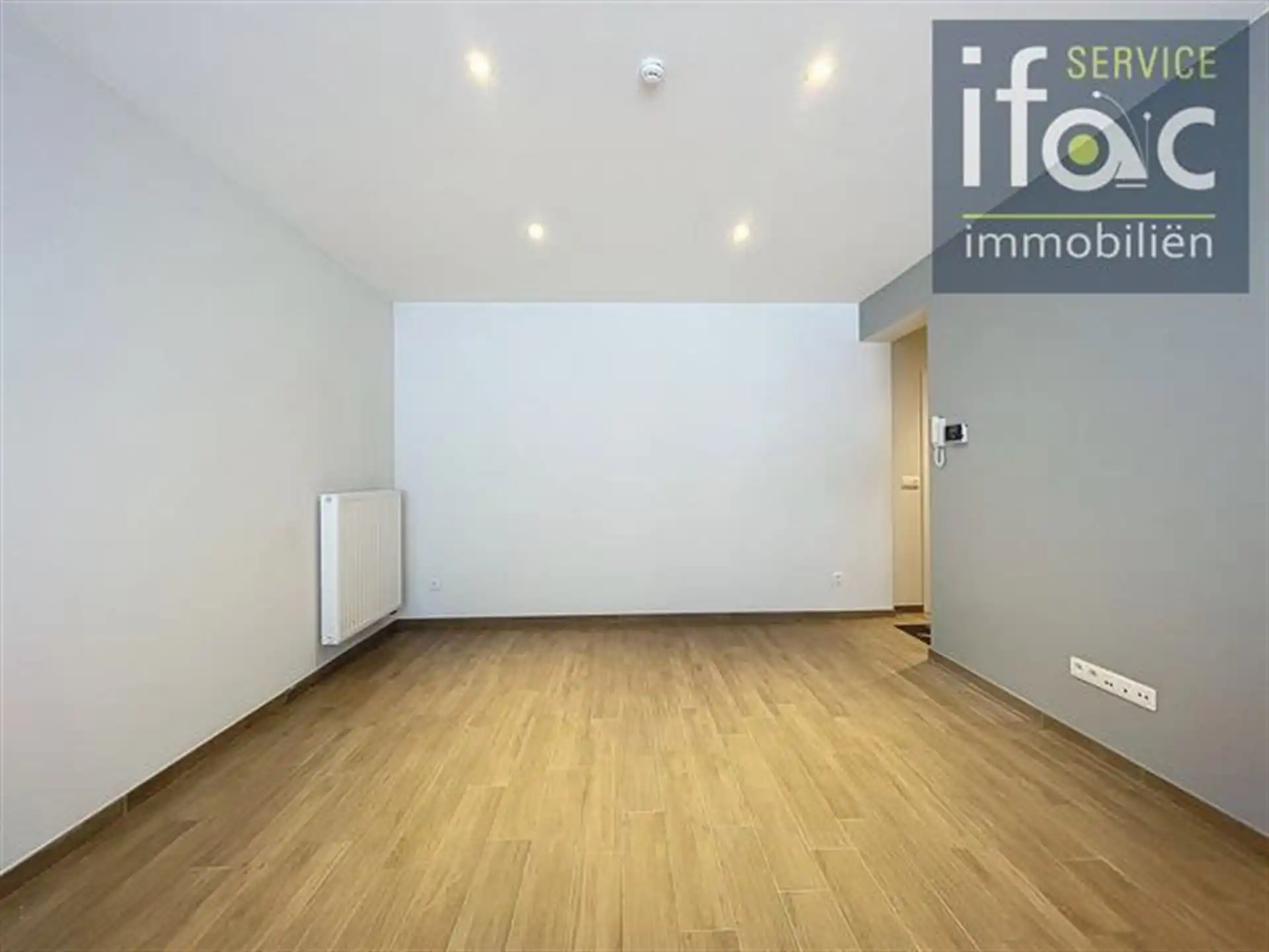 Prachtig gerenoveerd één slaapkamerappartement foto 2