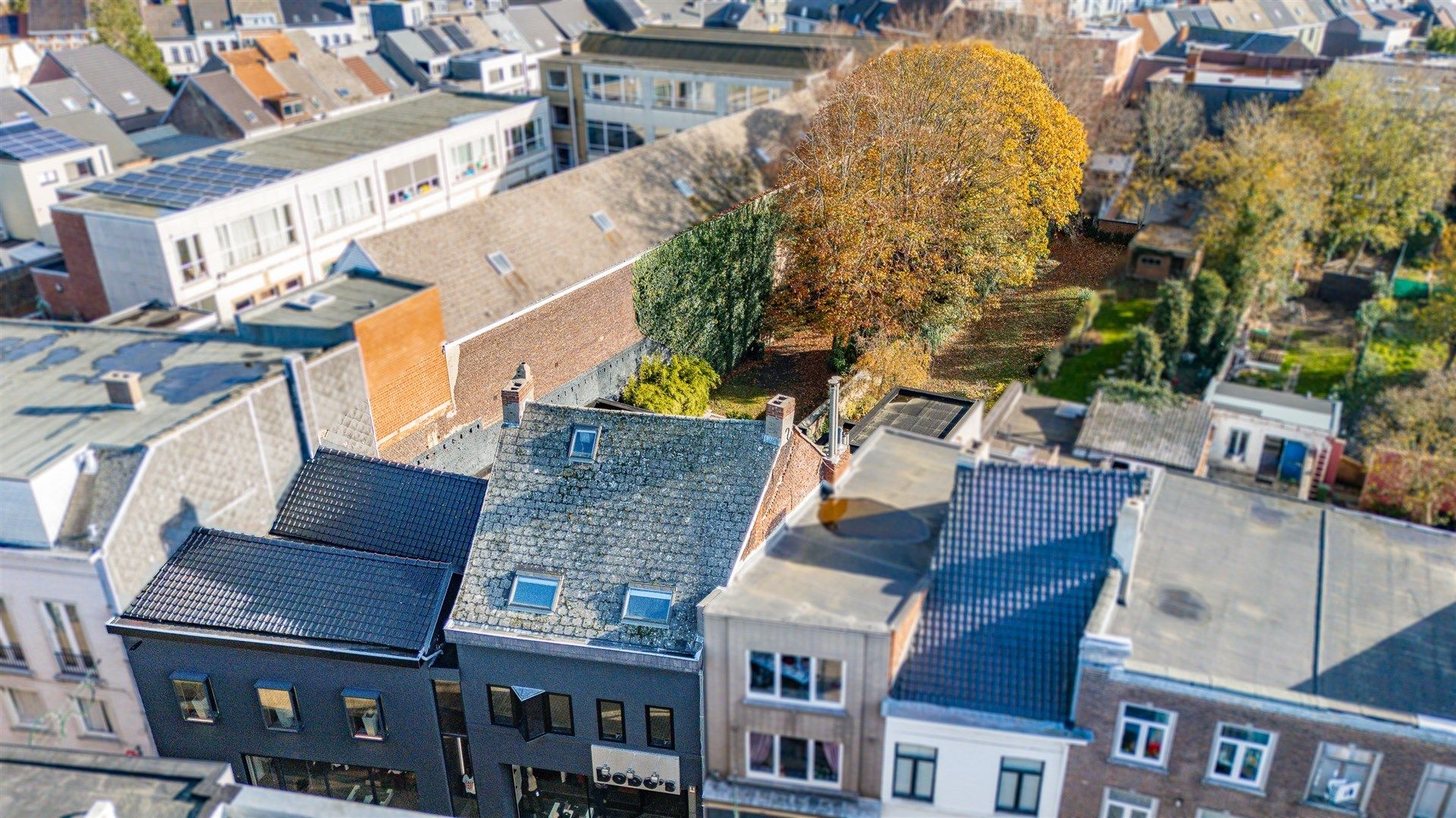 Prachtig winkelpand met duplex op groot perceel foto 29