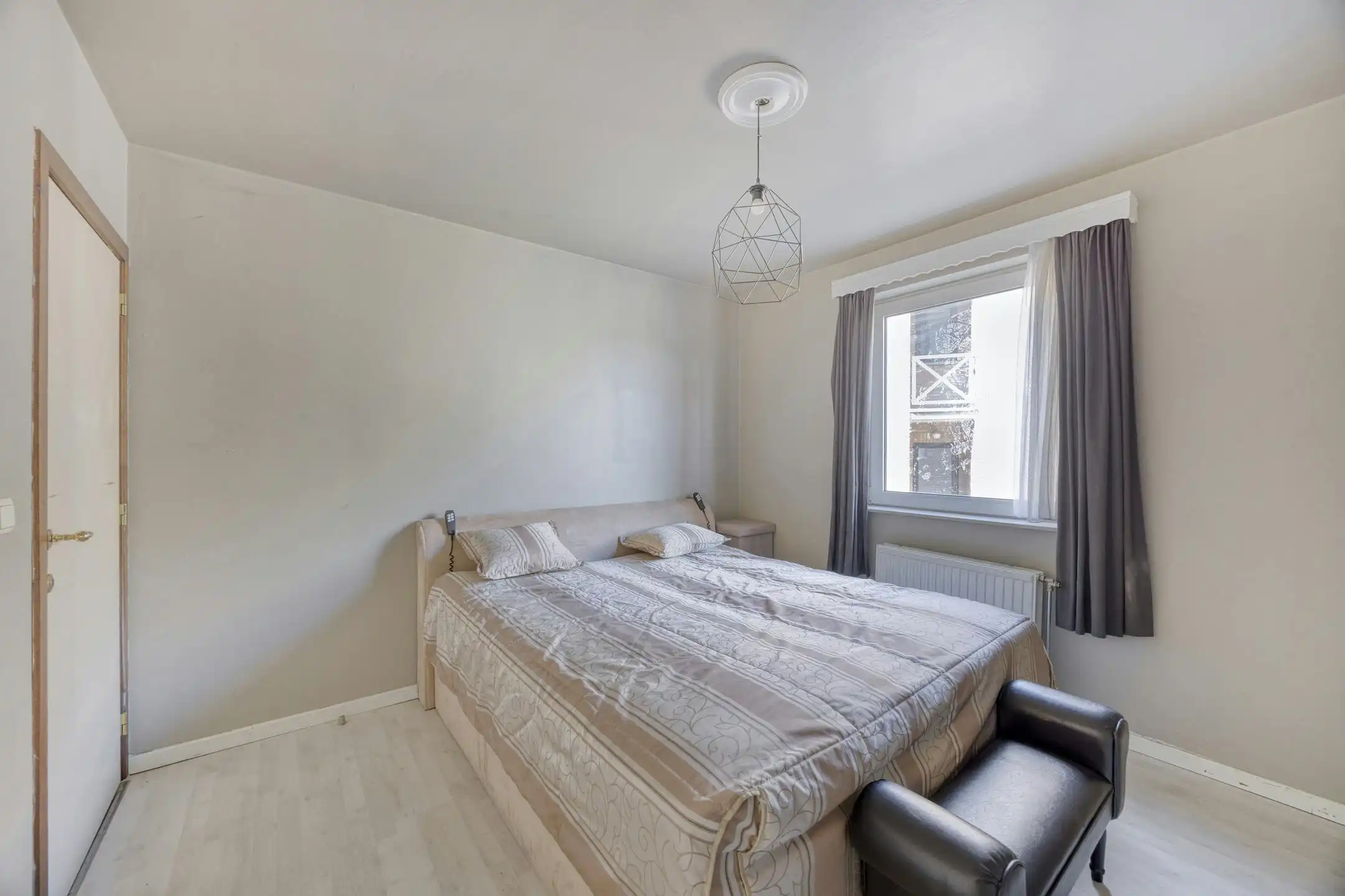 Op te frissen 2-slaapkamer appartement op toplocatie in Hasselt foto 11