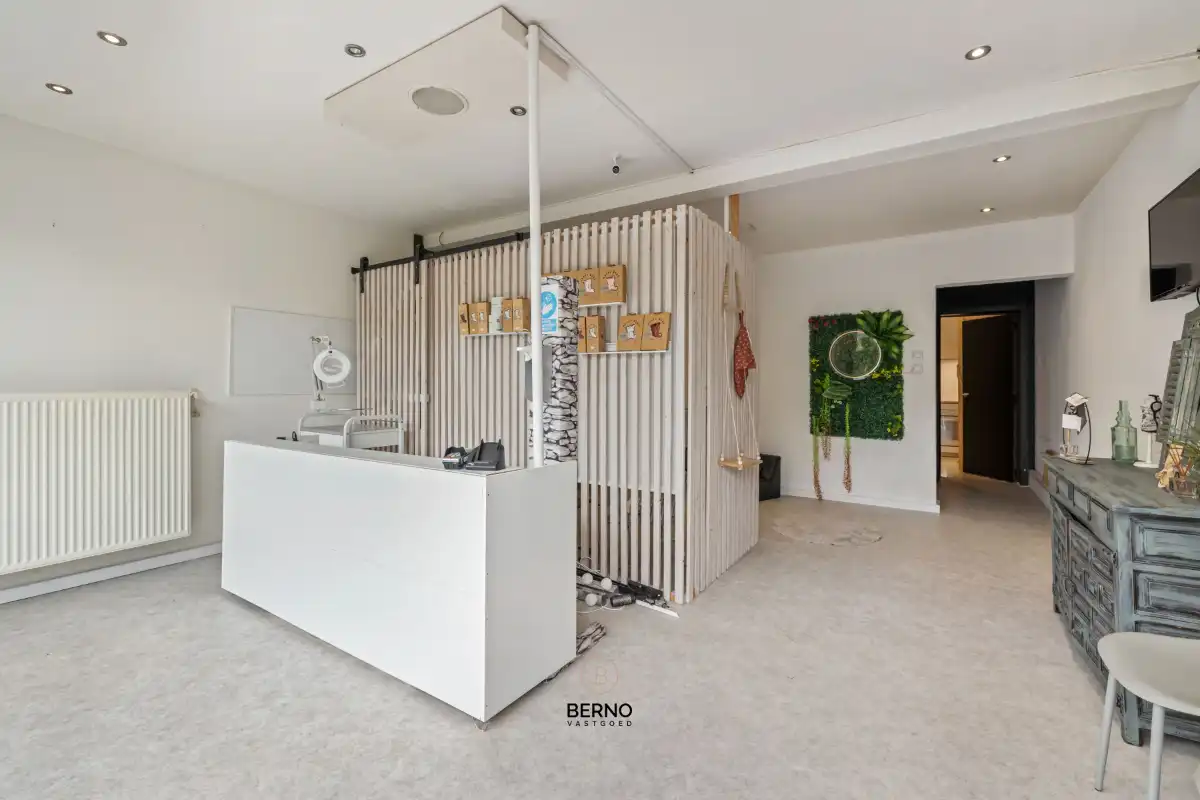 Veelzijdig pand met ruimte, rust en eindeloze mogelijkheden foto 2