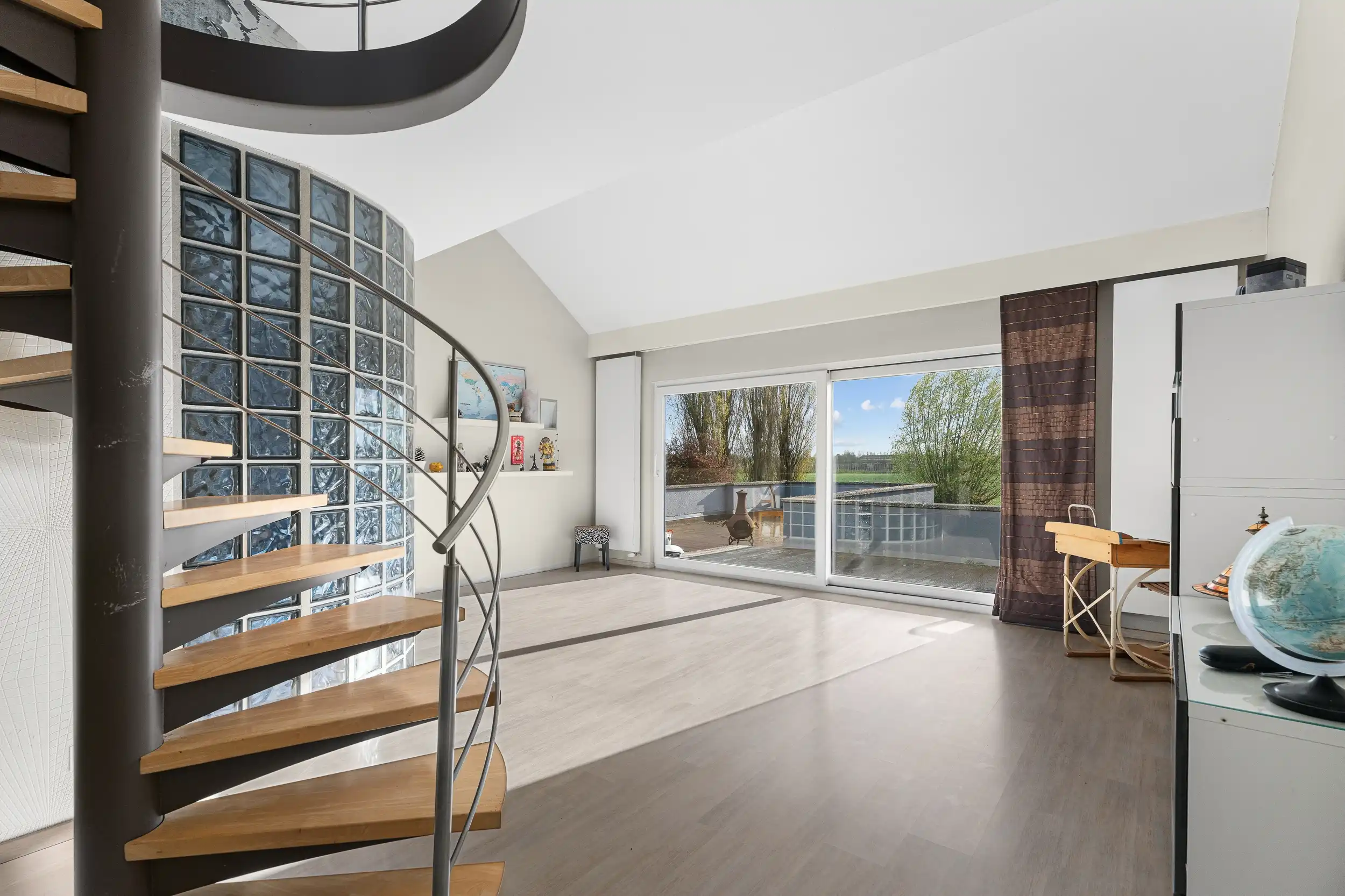 Architecturale parel met een uniek gevoel van ruimte in Zele foto 9