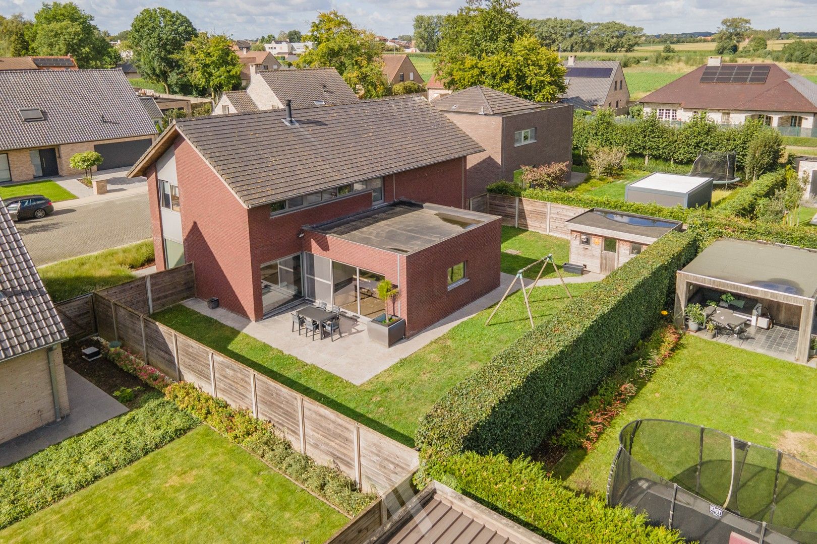 Nieuwbouwwoning met 4slpks, tuin en garage, in doodlopende straat. foto 18