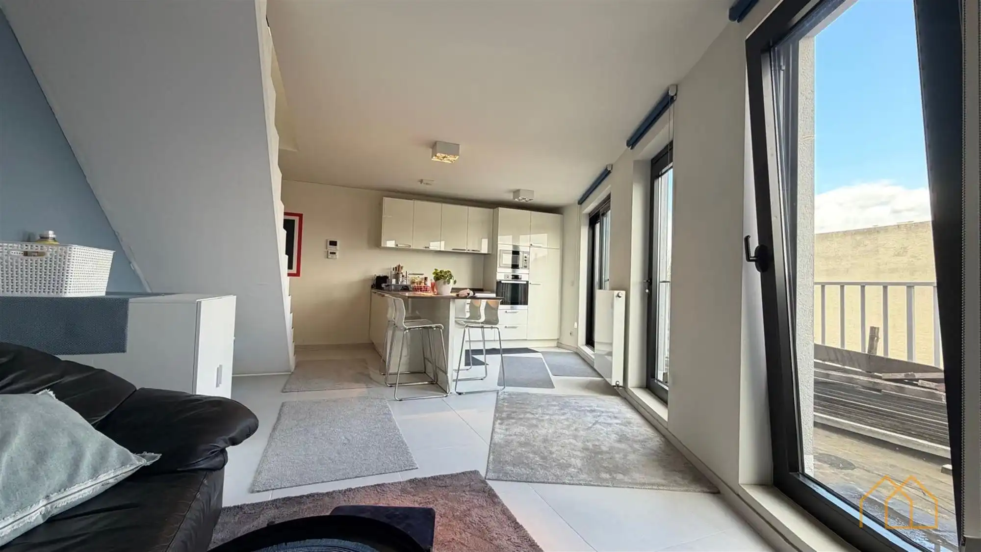 Modern appartement met mooi uitzicht foto 3