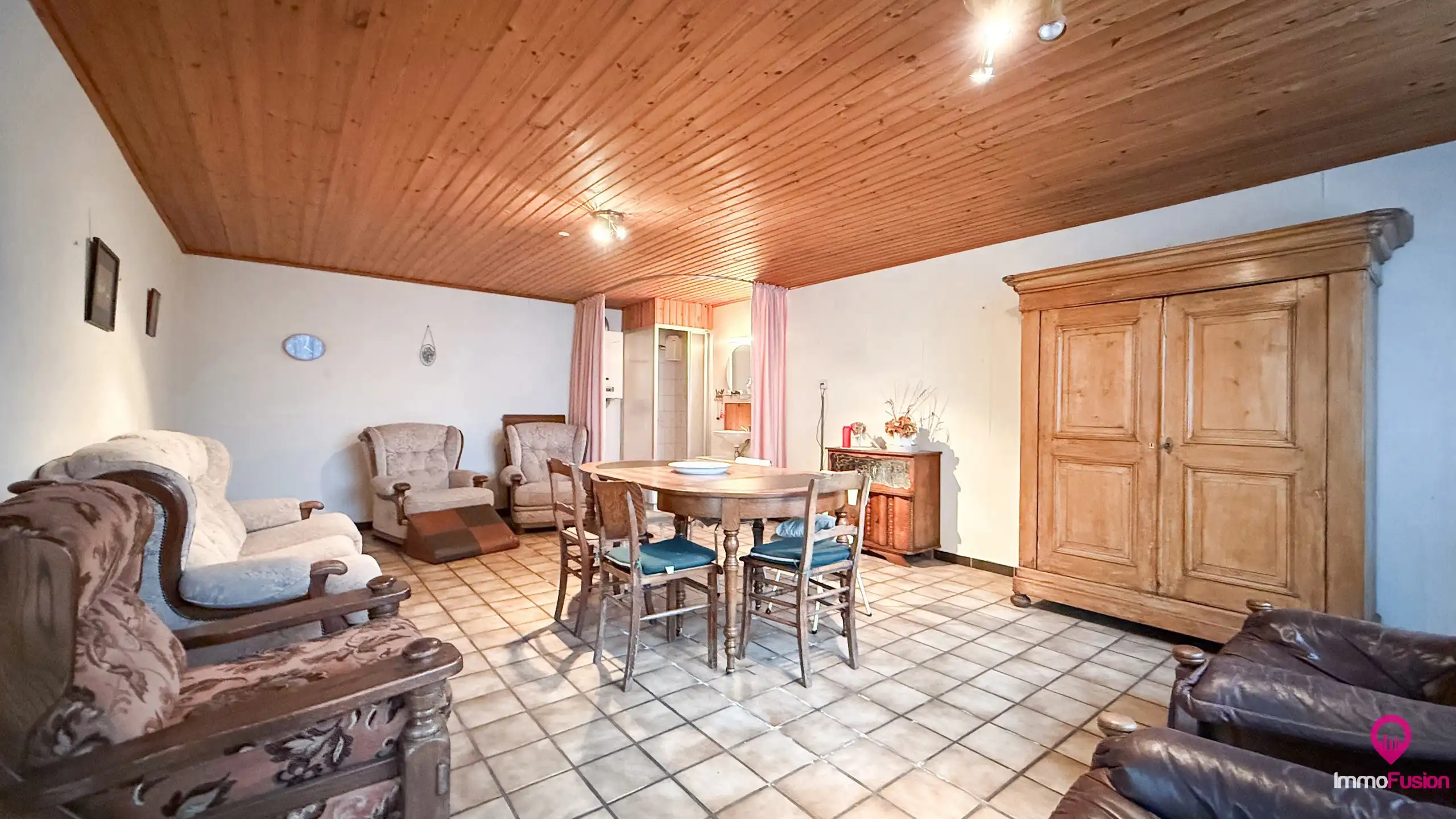 Bungalow met grote werkplaats en weide op 42 are in Alken foto 25