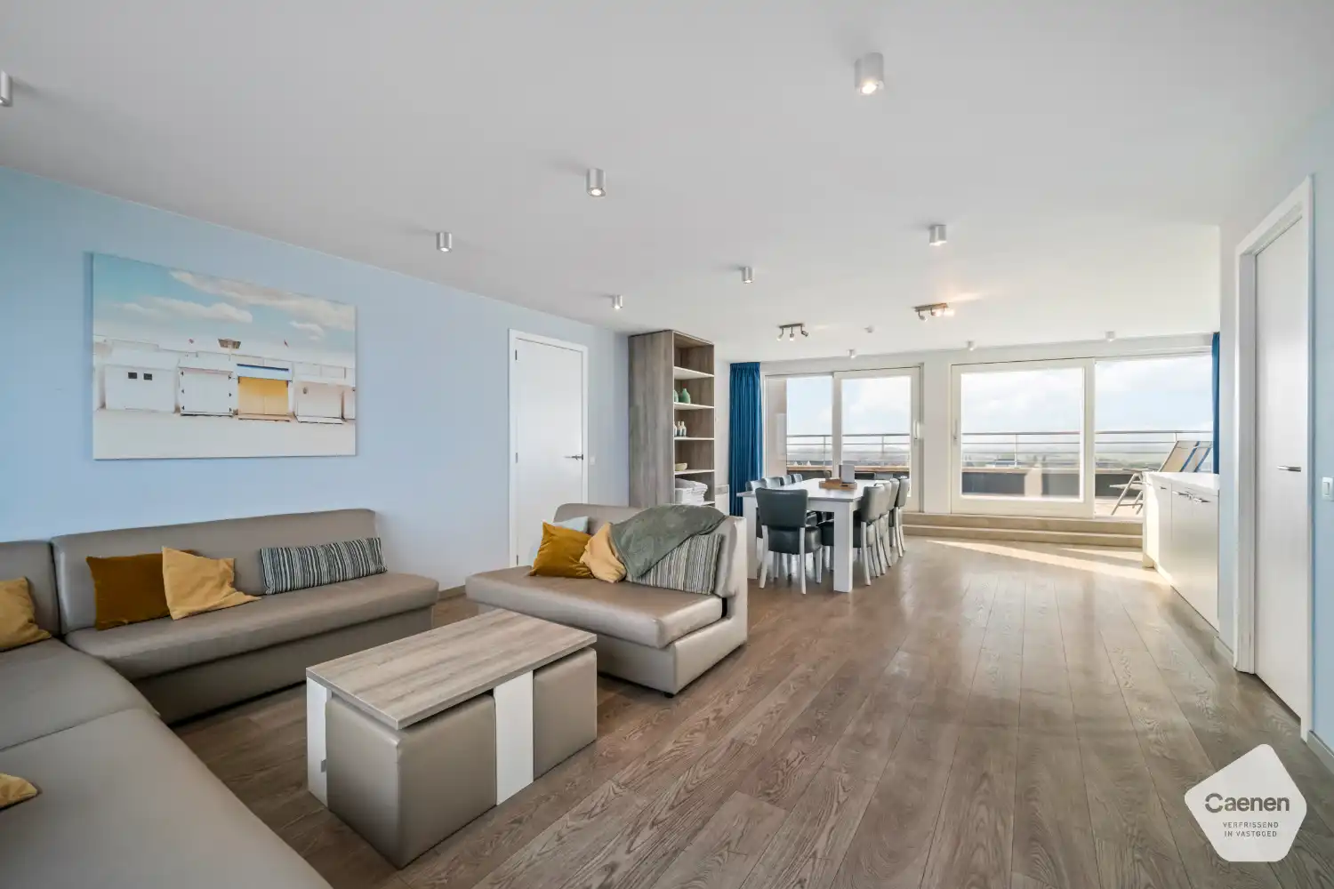 Prachtig instapklaar appartement met 4 slaapkamers en twee grote terrassen foto 5