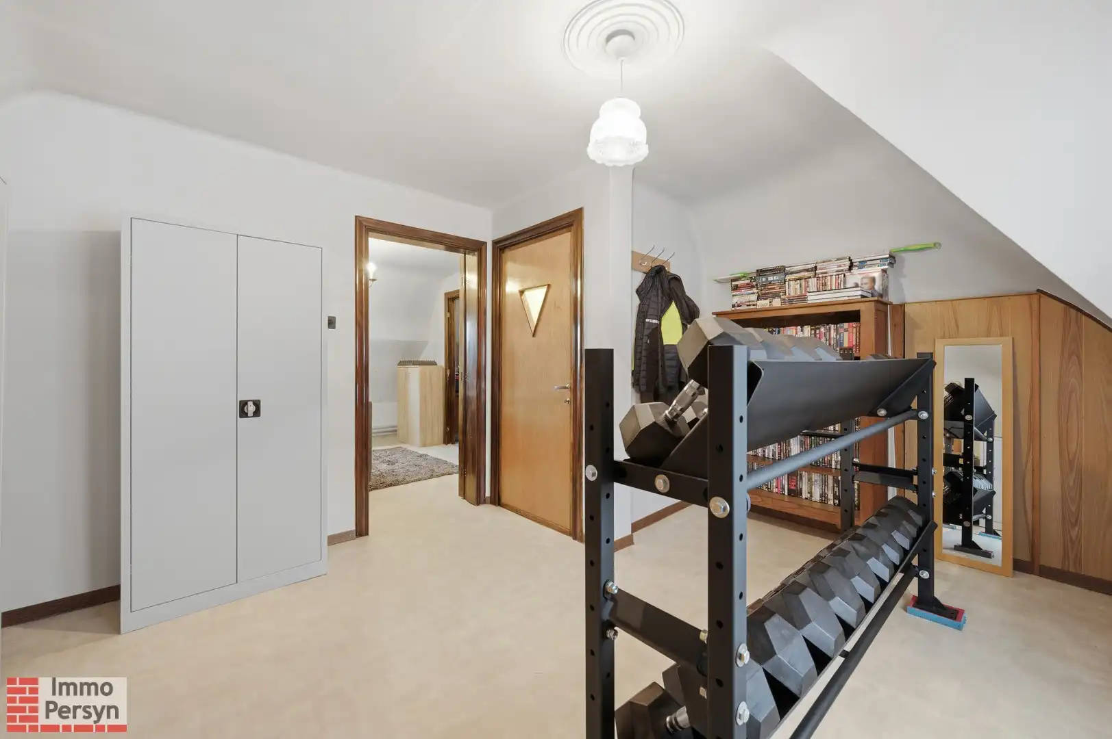 Woning met loods en aangrenzende bouwgrond te koop. 27 are foto 16