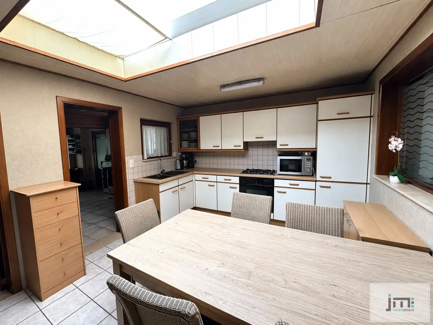 Charmante gezinswoning met tuin nabij centrum Borgloon foto 5