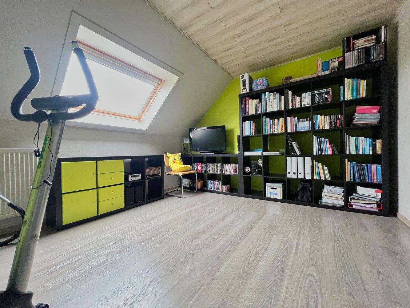 Heel ruime gezinswoning (350m²)+prachtige tuin (2000m²)! foto 20