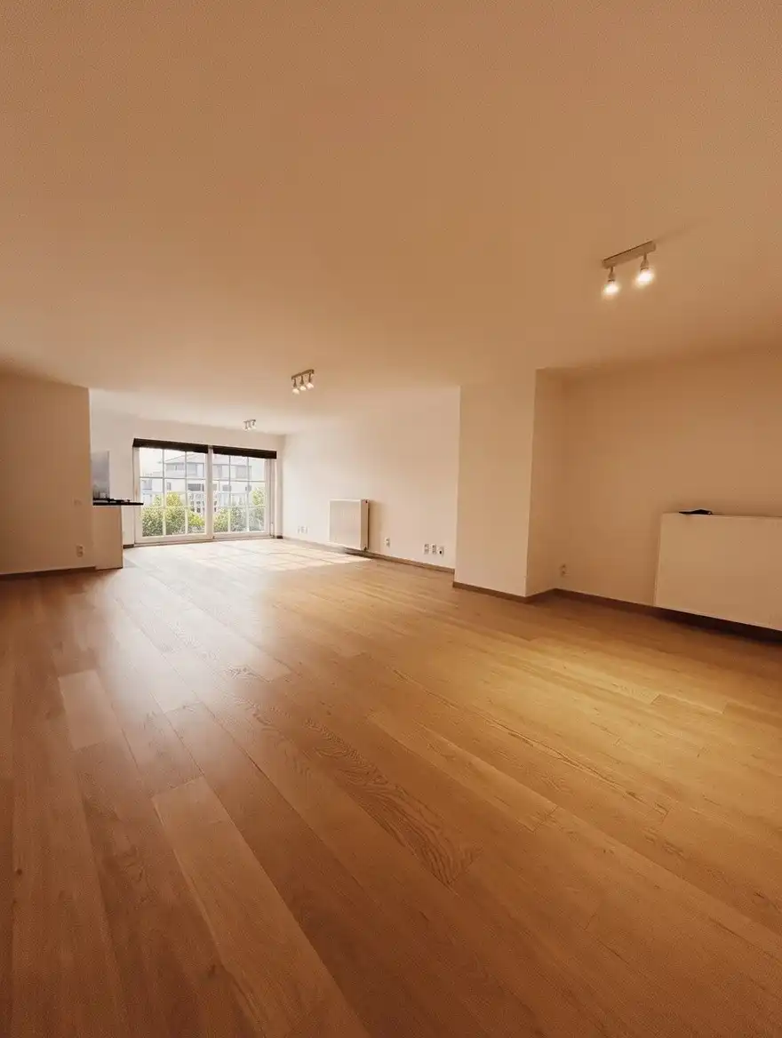 Uiterst ruim en luxueus appartement 130m² nabij het centrum van Waregem foto 3
