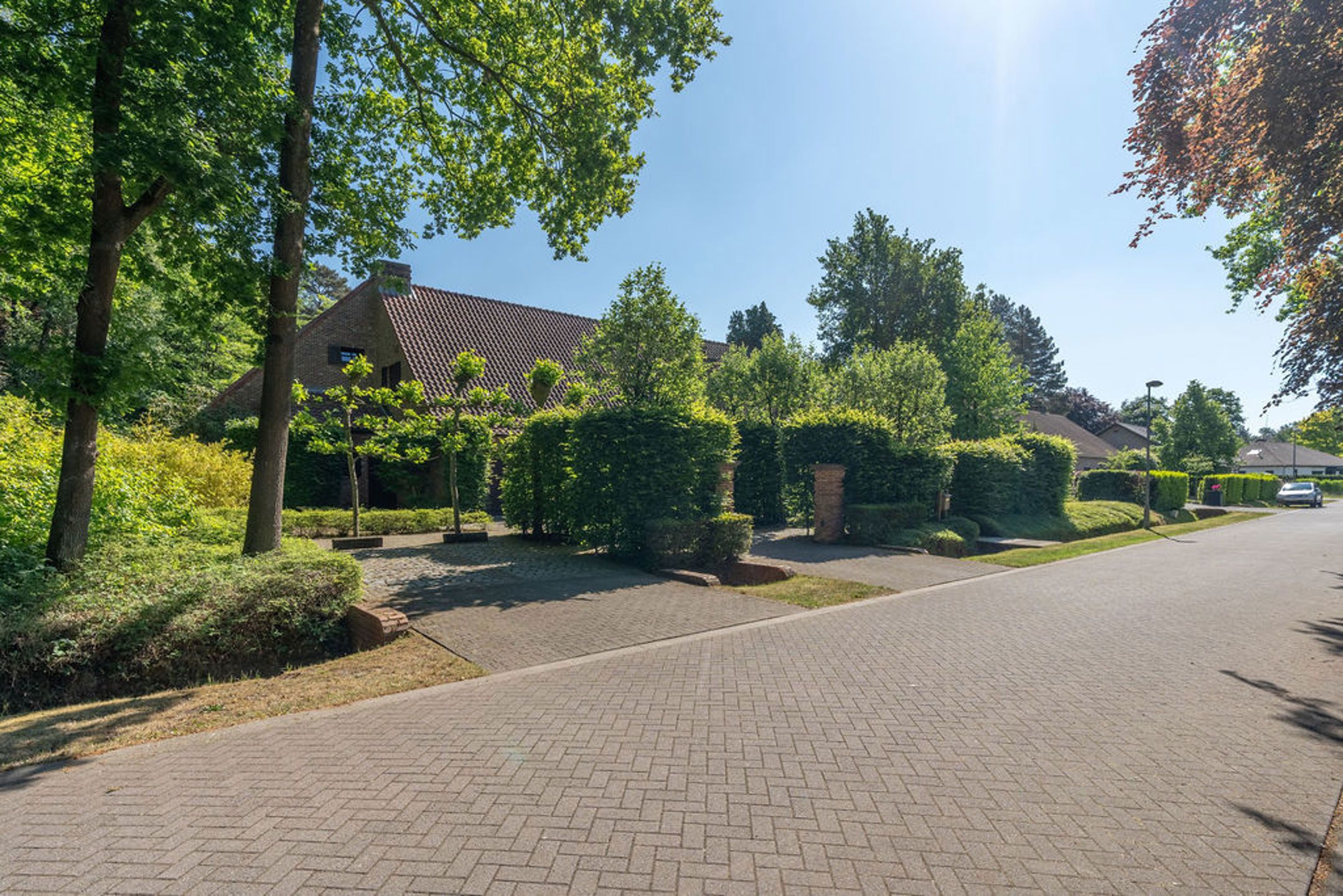 Ruime villa met 6 slpk op 2.295 m² grond met veel privacy foto 57