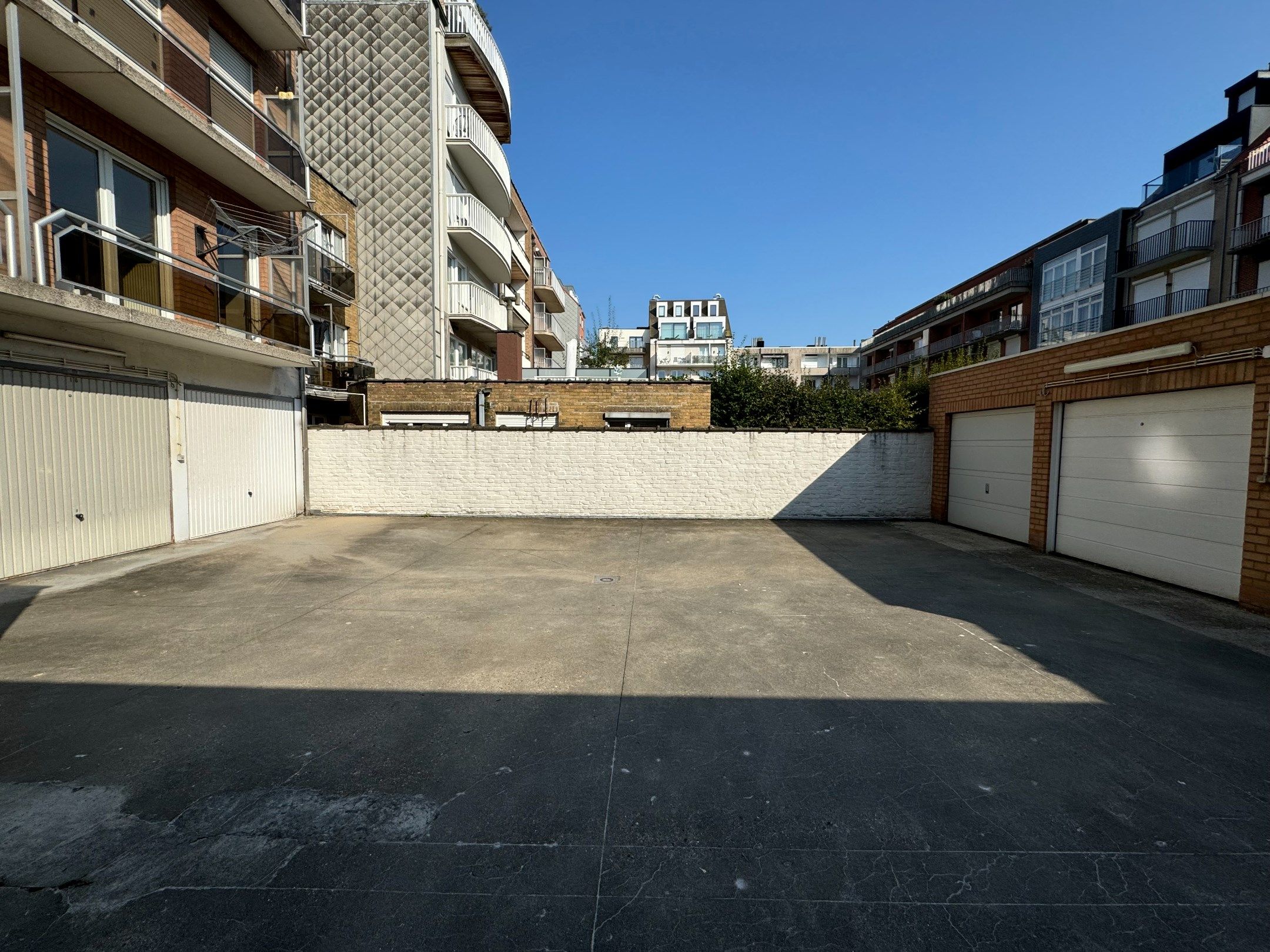 Twee slaapkamer appartement met garagebox aan het strand  foto 18