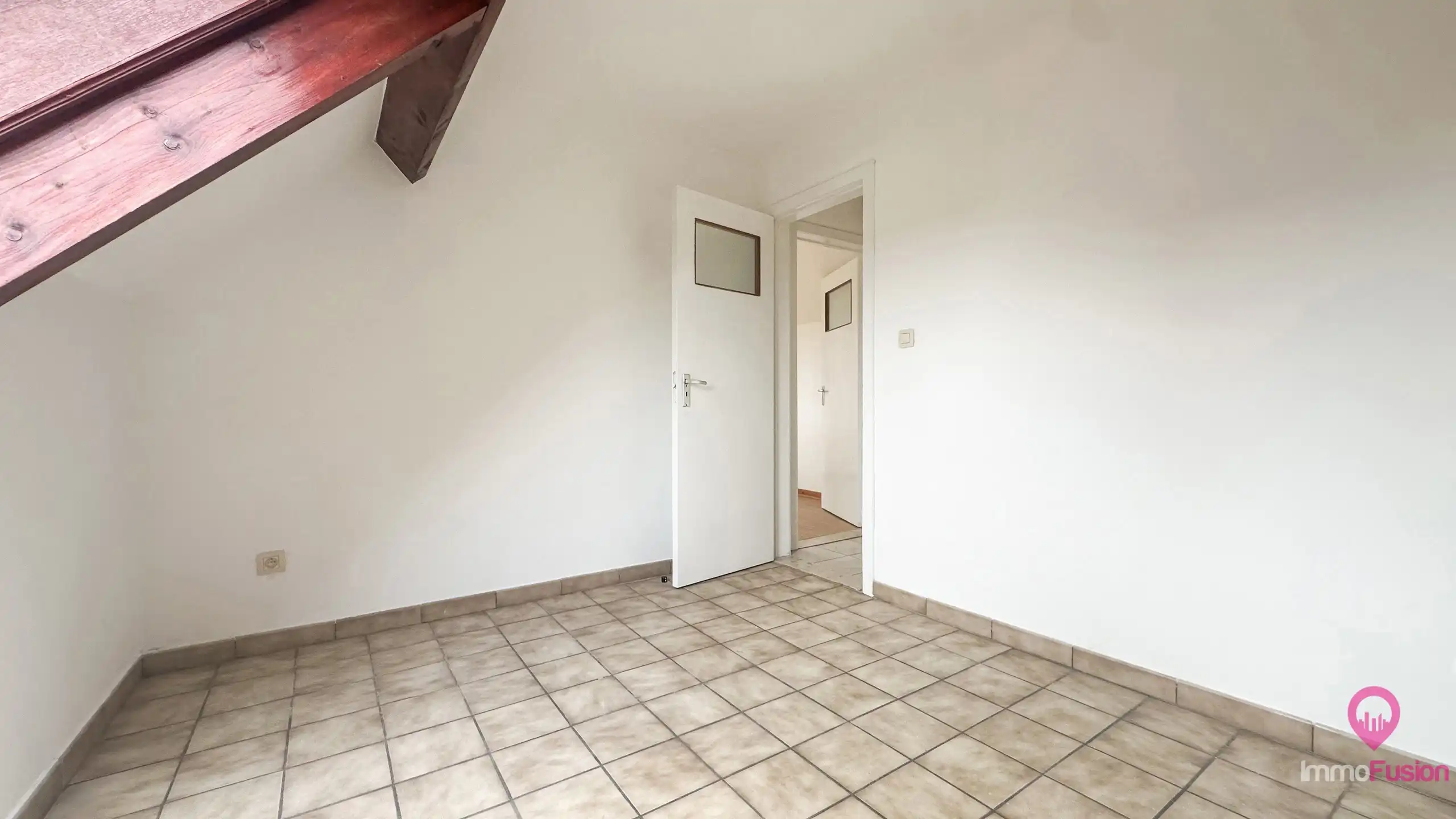 mooie gezinswoning met 3 slaapkamers en tuin foto 20