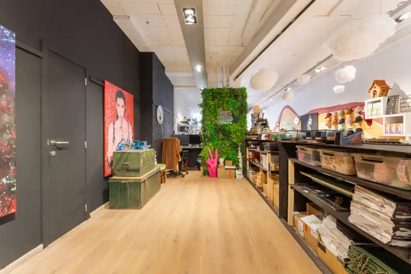 Ruime handelsruimte te koop nabij Grote Markt foto 4