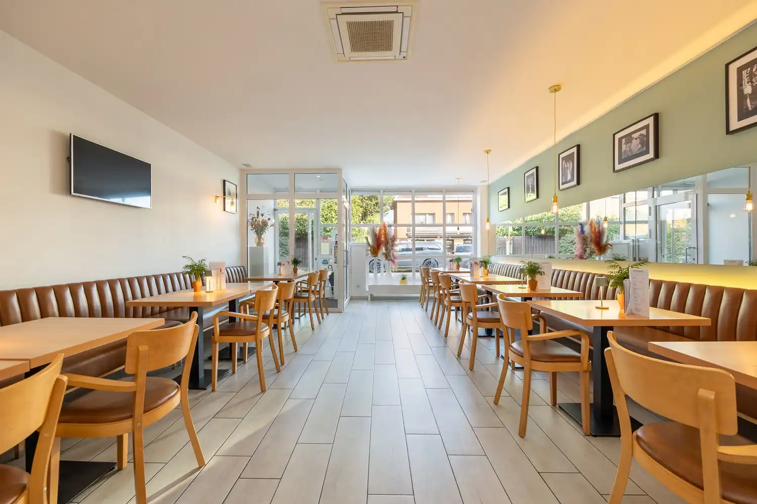 Multifunctioneel handelsgelijkvloers / kantoorruimte foto 6