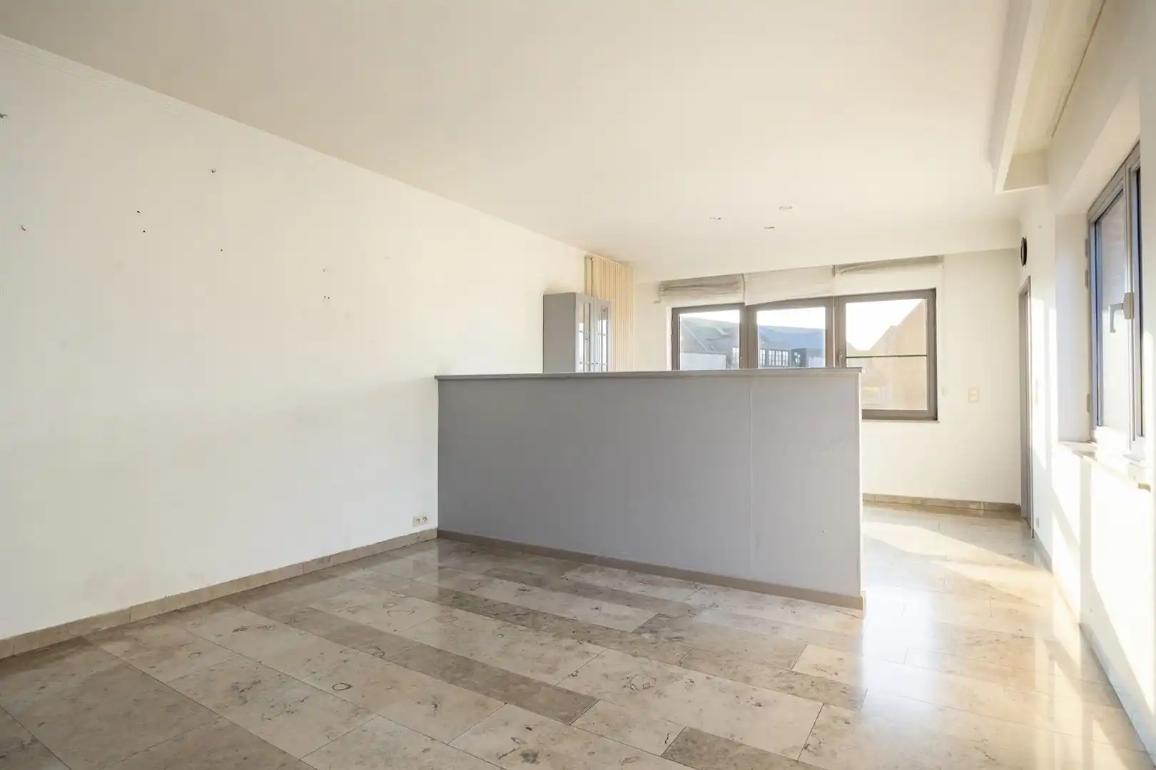 Hedendaagse appartement met 3 slpks en grote zolder! foto 4