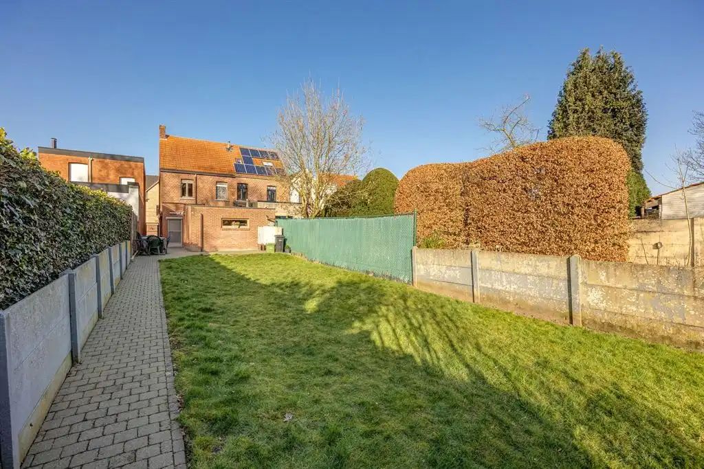 Half Open Bebouwing foto 16