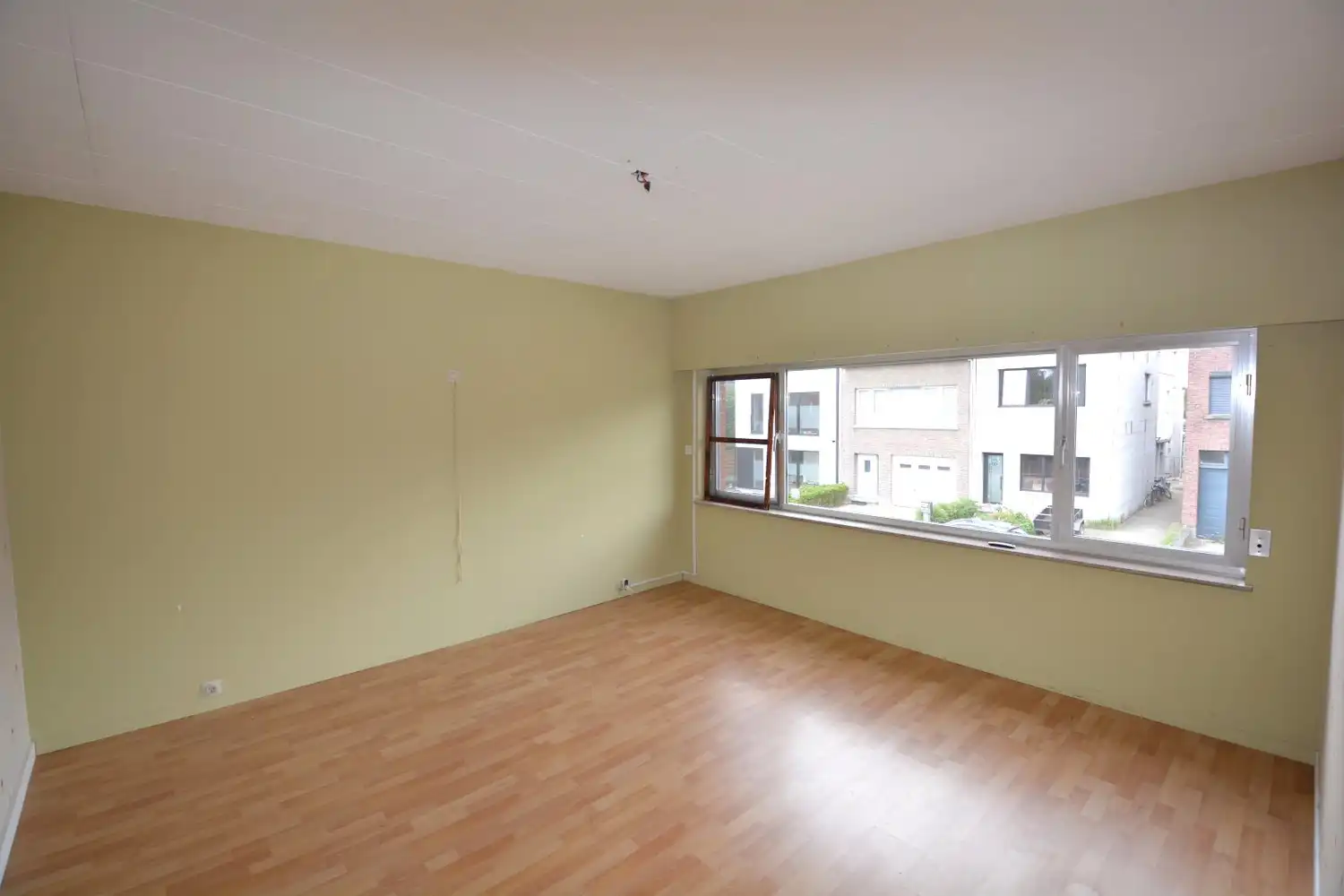 TE RENOVEREN WONING MET 5 SLK EN GARAGE! foto 9