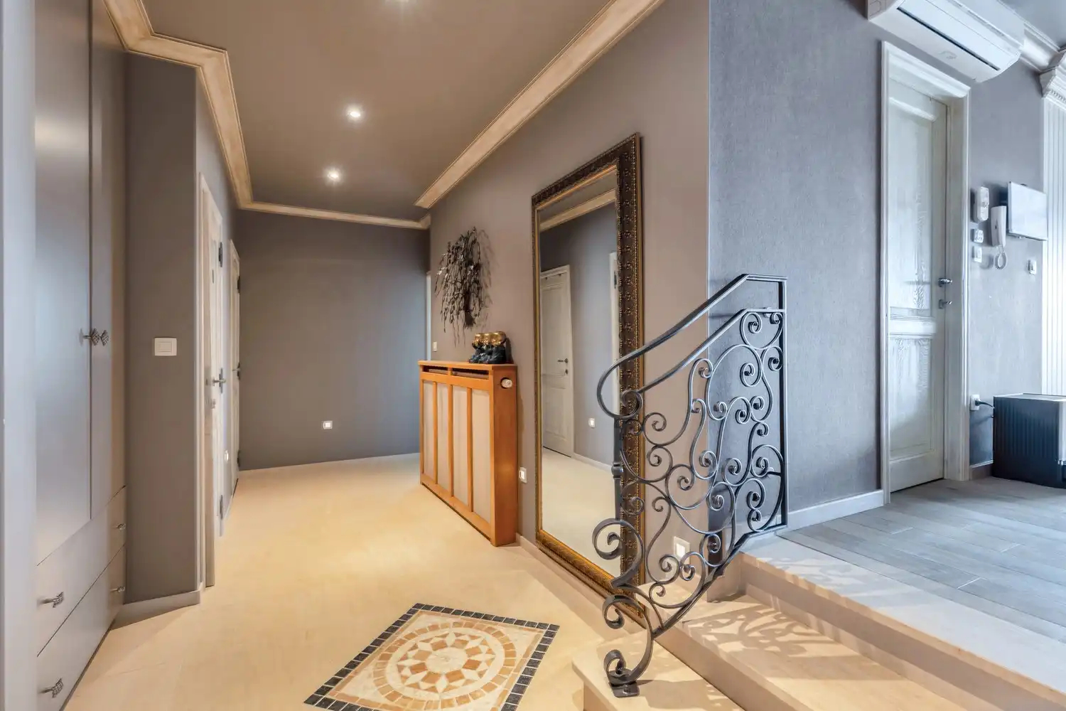Unieke vastgoedopportuniteit! Ruim bedrijfscomplex met 2 appartementen en exclusief penthouse op 46a 55ca! foto 55