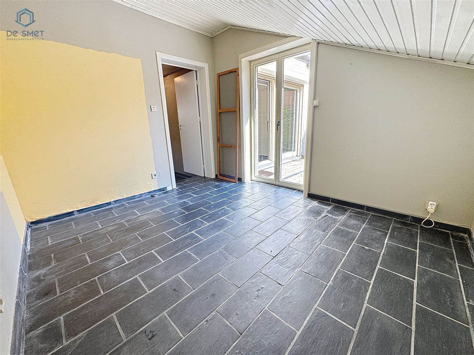 Te renoveren woning met prachtige tuin in rustige, doodlopende straat foto 9