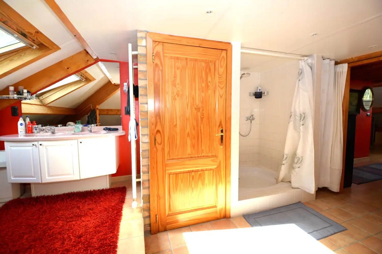 VERZORGD KANTOORGEBOUW MET PARKING! foto 20