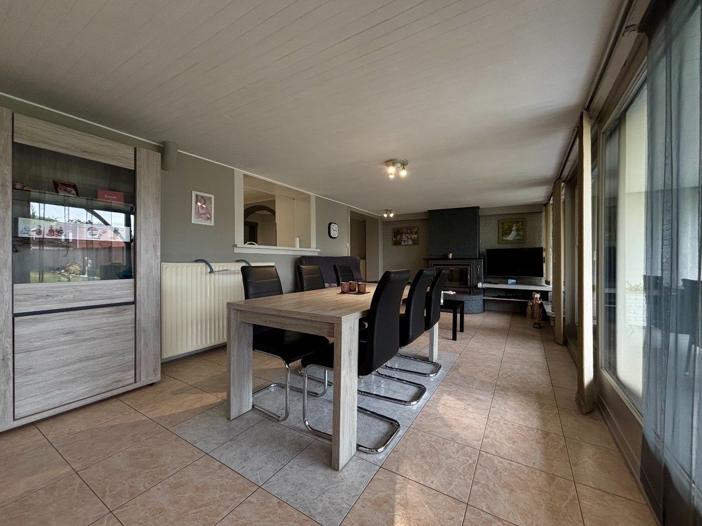 Ruime verzorgde half open woning met tuin en garage. foto 9