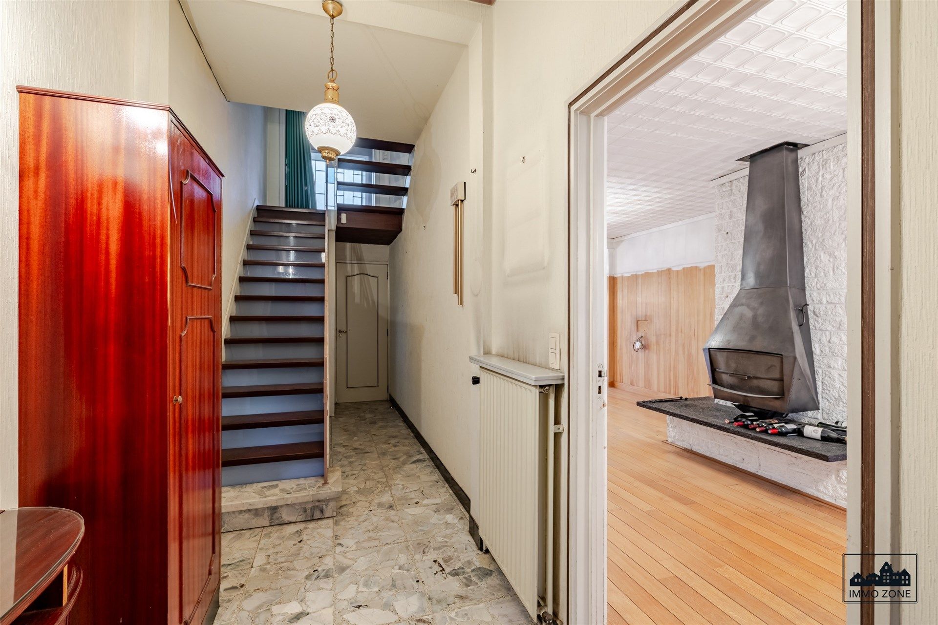 Ruime renovatiewoning met 5 slaapkamers en grote tuin foto 2