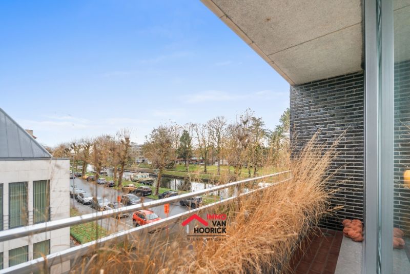Vernieuwd appartement - zicht op de Durme!!! foto 2