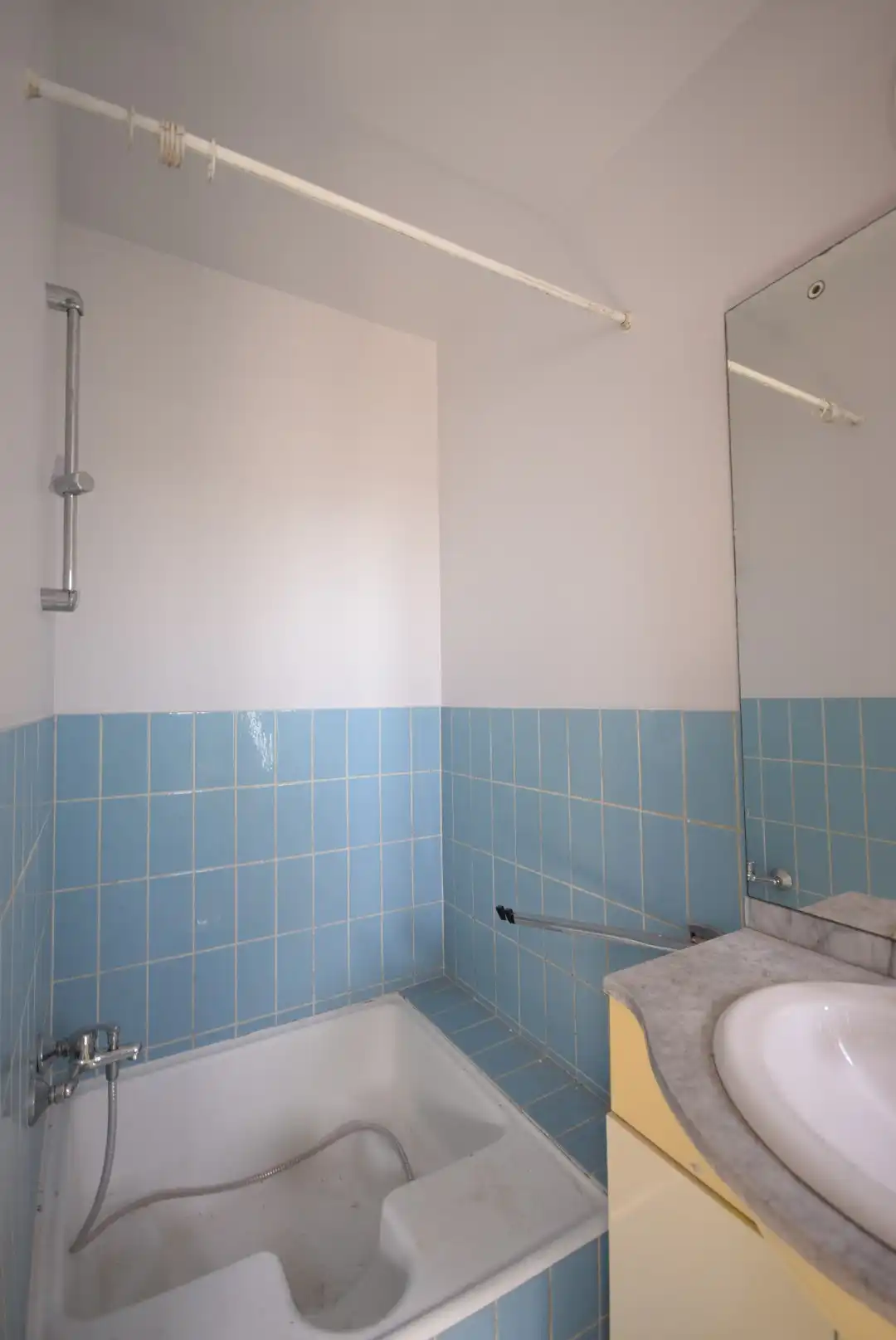 Gezellig duplexappartement te huur in het centrum van Lichtervelde, vlakbij het station foto 6