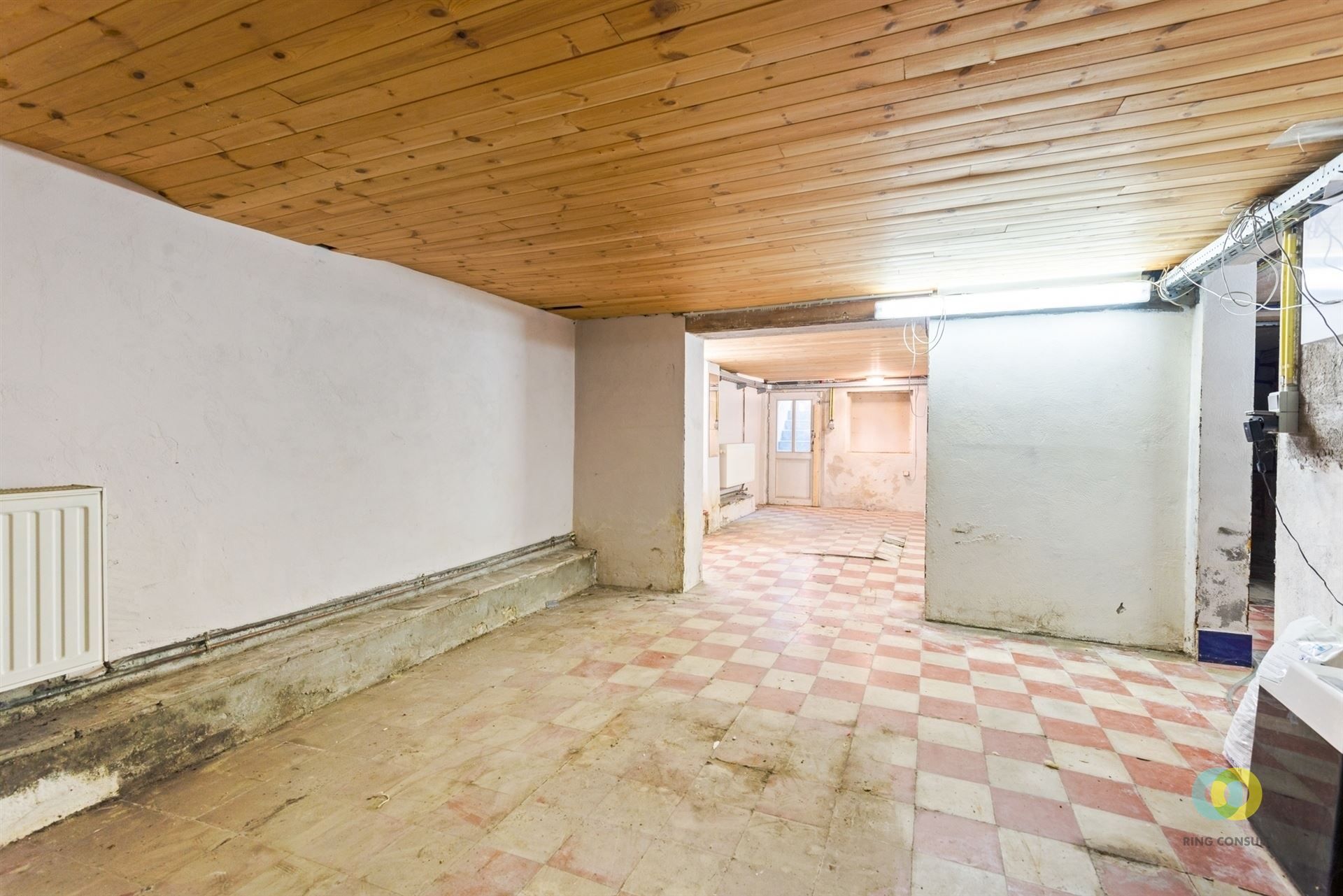 Ruime karakterwoning met garage en terras foto 21