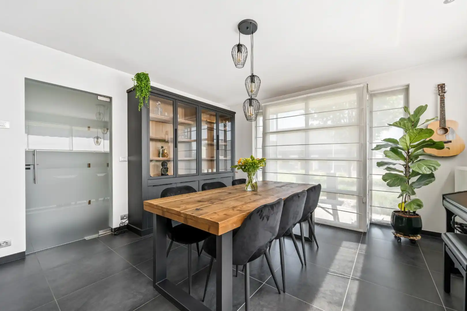 Halfopen woning met 3 slaapkamers, garage en tuin in Ardooie foto 8