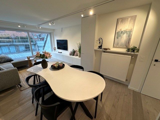 Prachtig gerenoveerde duplex met terrassen! foto 2