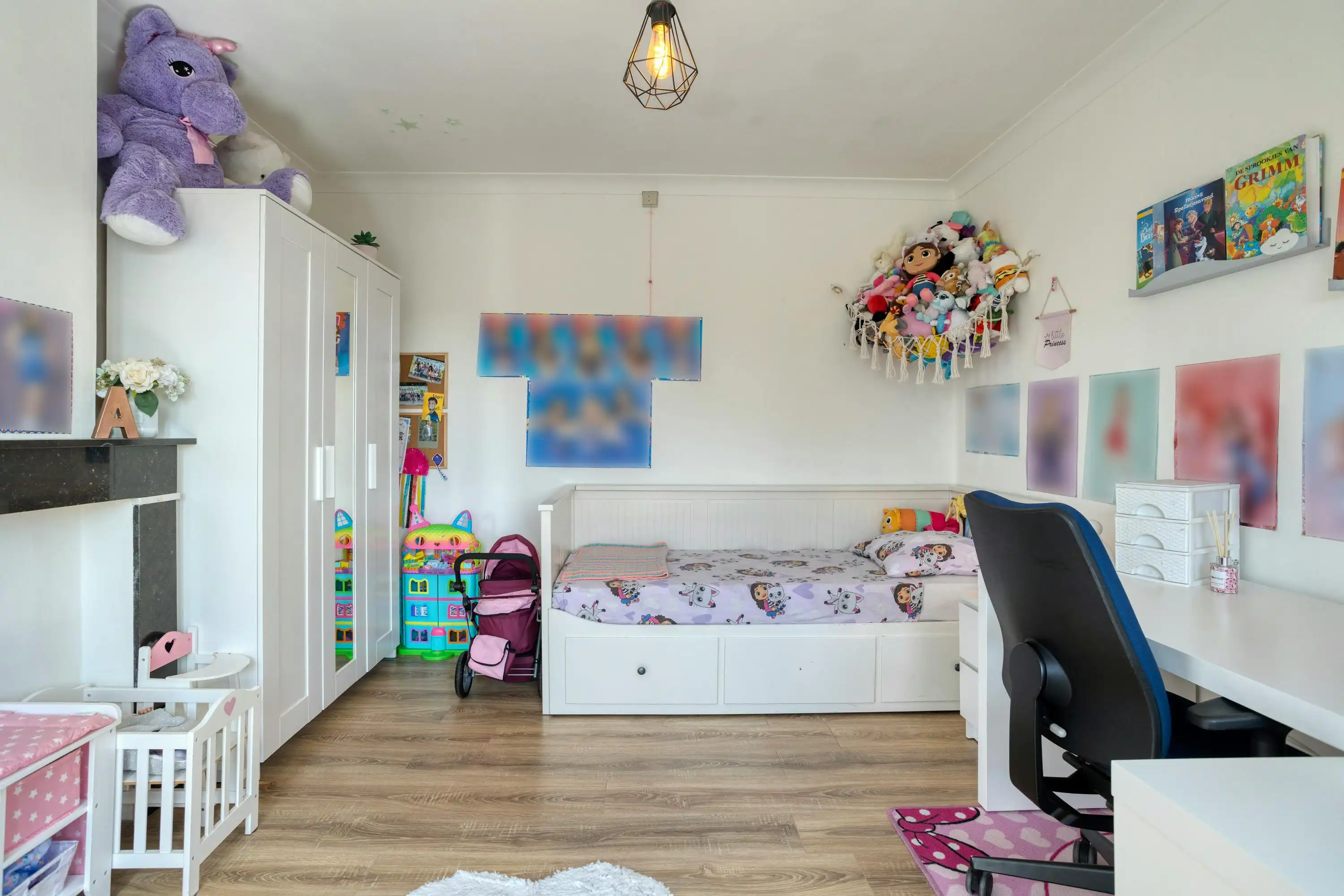 Een zeer ruim huis met 3 slaapkamers te Meulebeke. foto 11