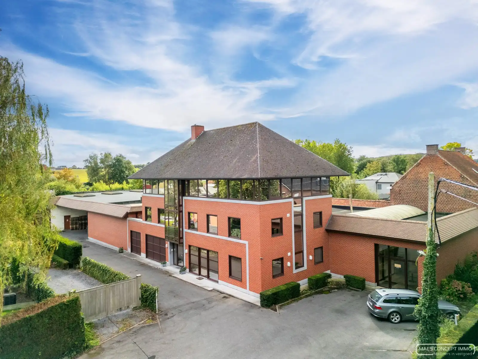 Magazijn te huur vlak aan station van Anzegem foto 14