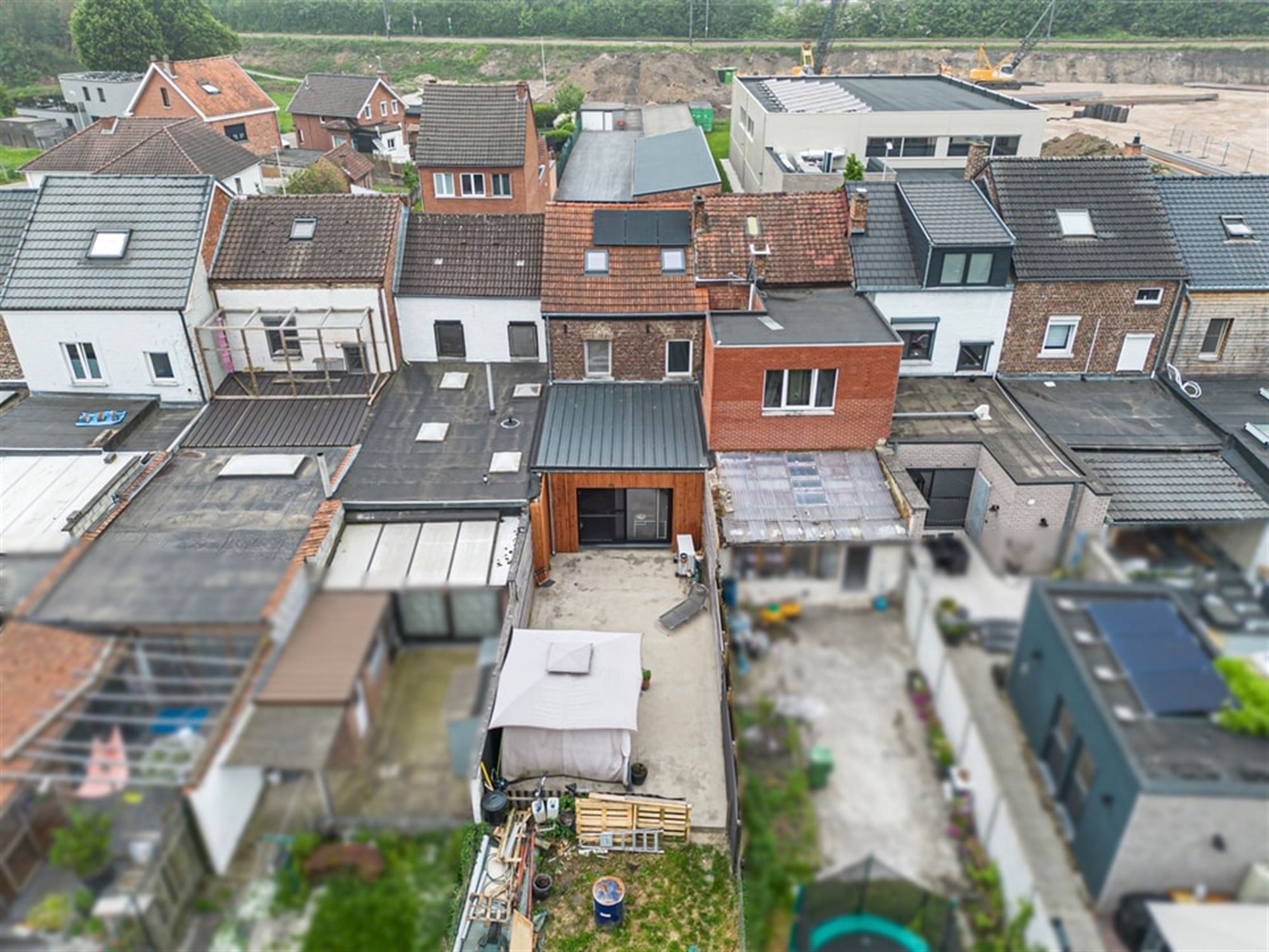 KNUSSE ENERGIEZUINIGE RIJWONING IN TONGEREN  foto 35