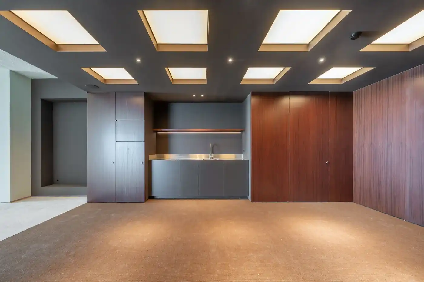 Kantoorruimte van ca. 145 m² te huur – professionele en gedeelde kantooromgeving foto 4