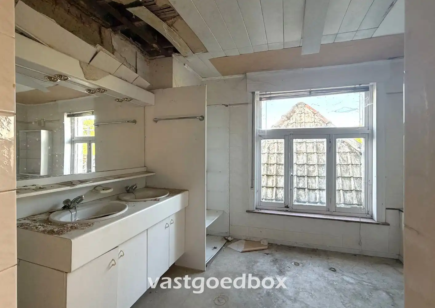 Voormalig handelshuis met veel potentieel, te Ingelmunster foto 17