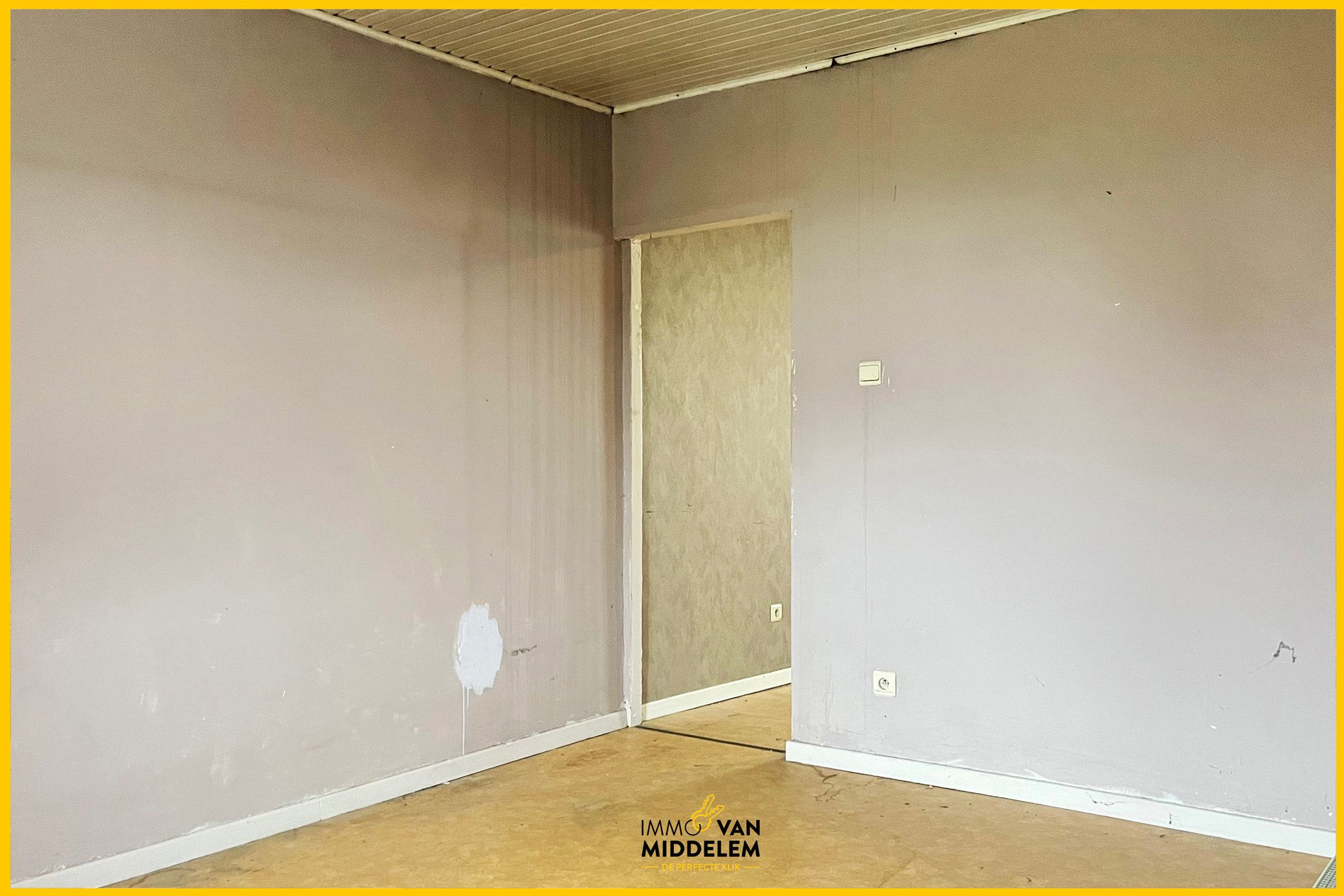 DEELS TE RENOVEREN 2-GEVEL IN CENTRUM TERNAT  foto 14