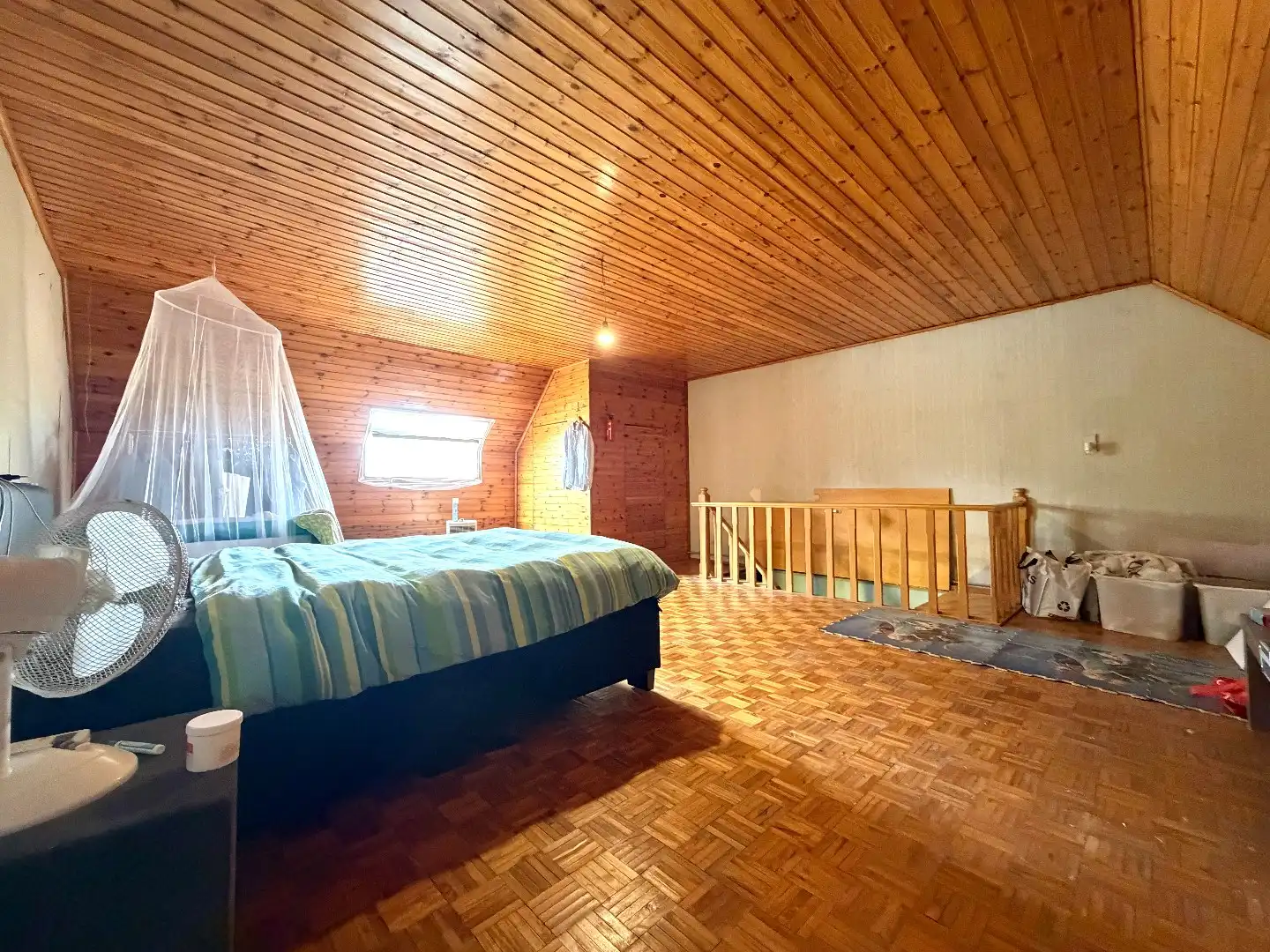 Ruime gezinswoning op toplocatie te koop te Harelbeke! foto 11