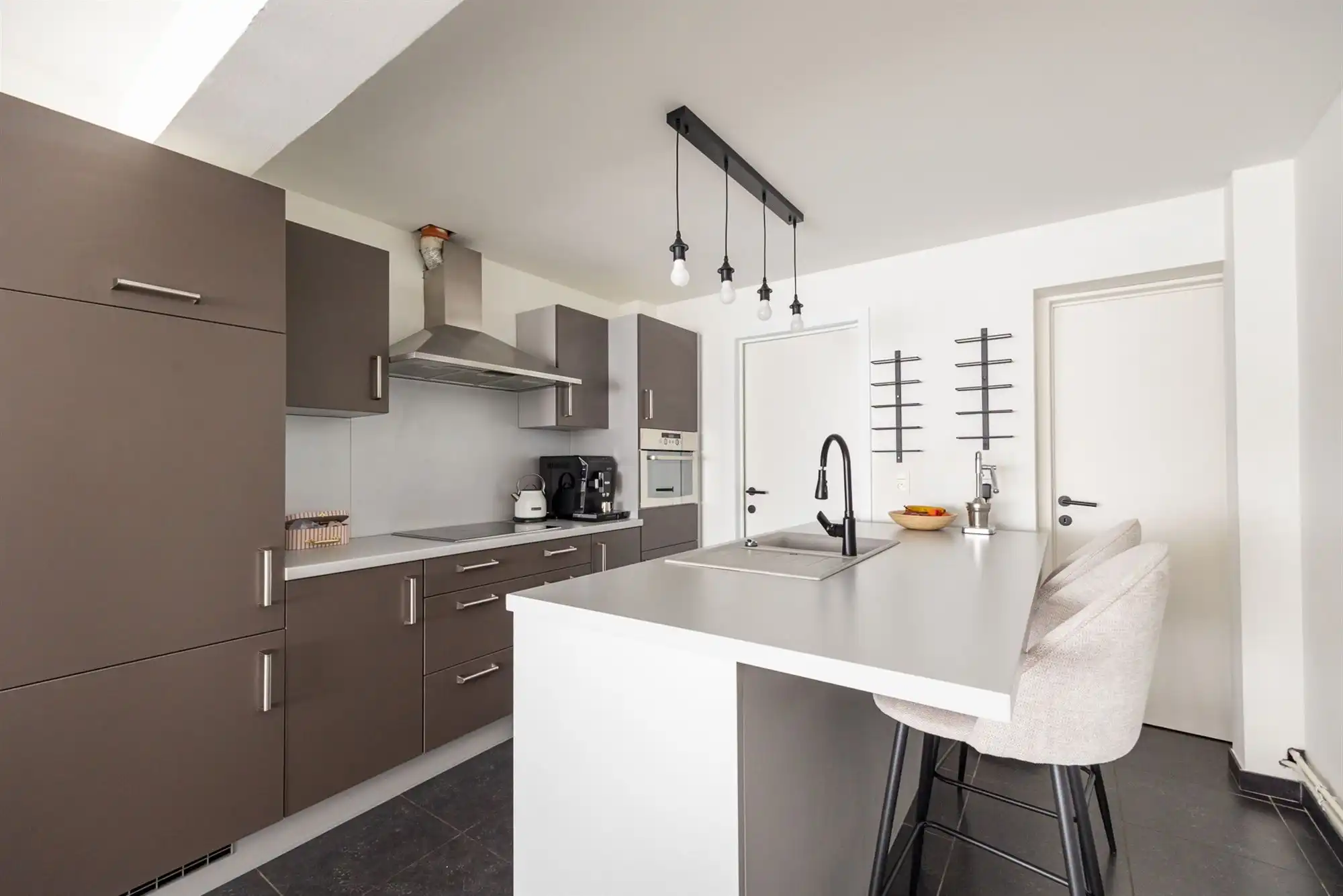 Instapklaar appartement met staanplaats foto 9