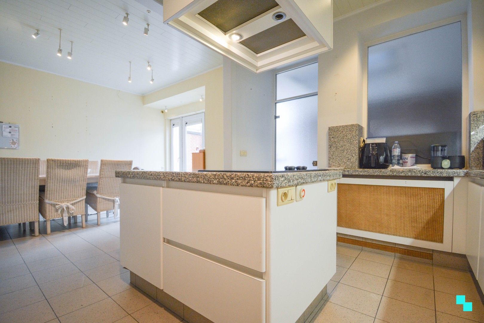 Handelspand met woonst, winkel en atelier te Moorslede foto 17