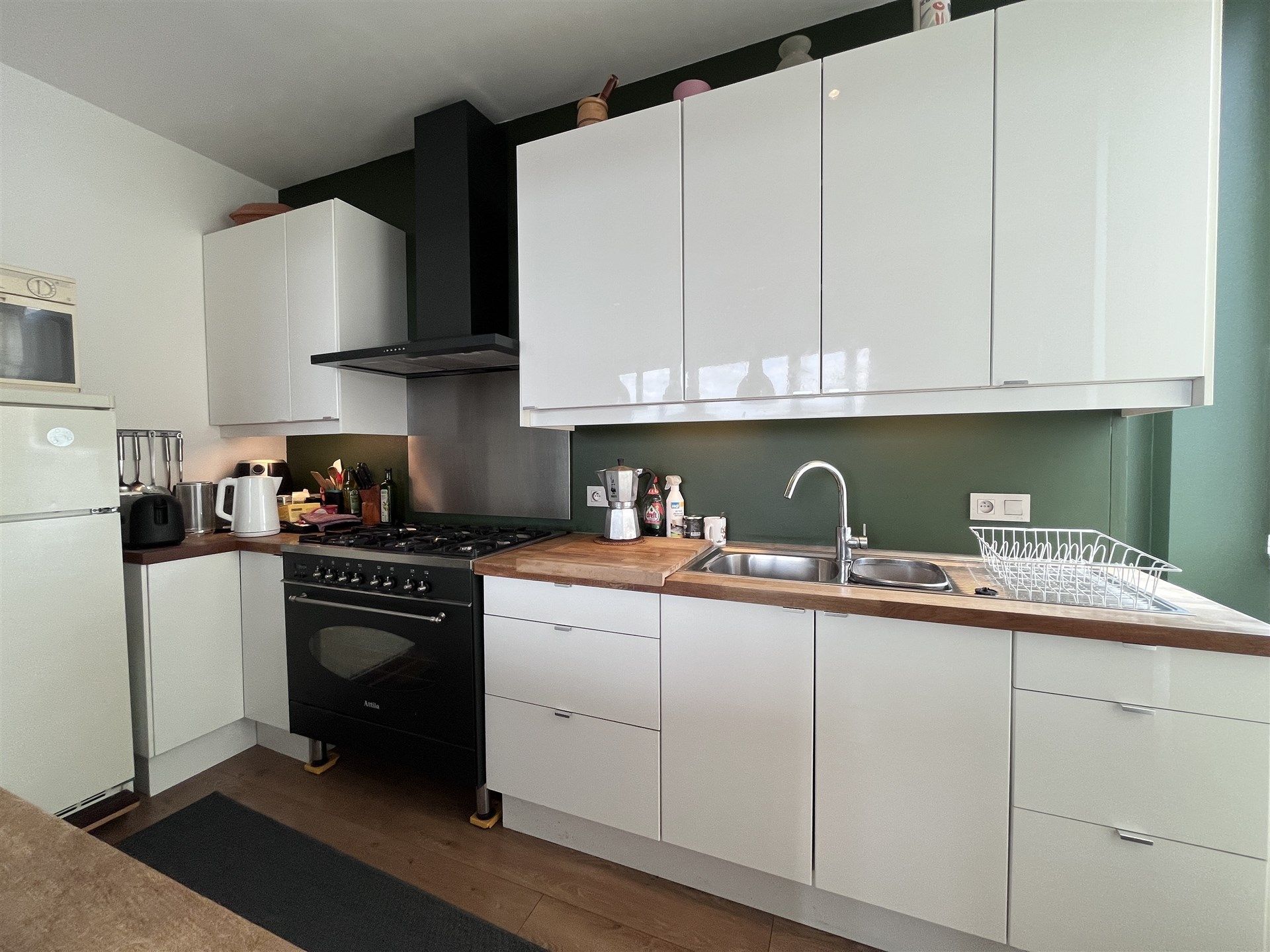 Mooi 2 slaapkamer appartement met veel lichtinval! foto 5